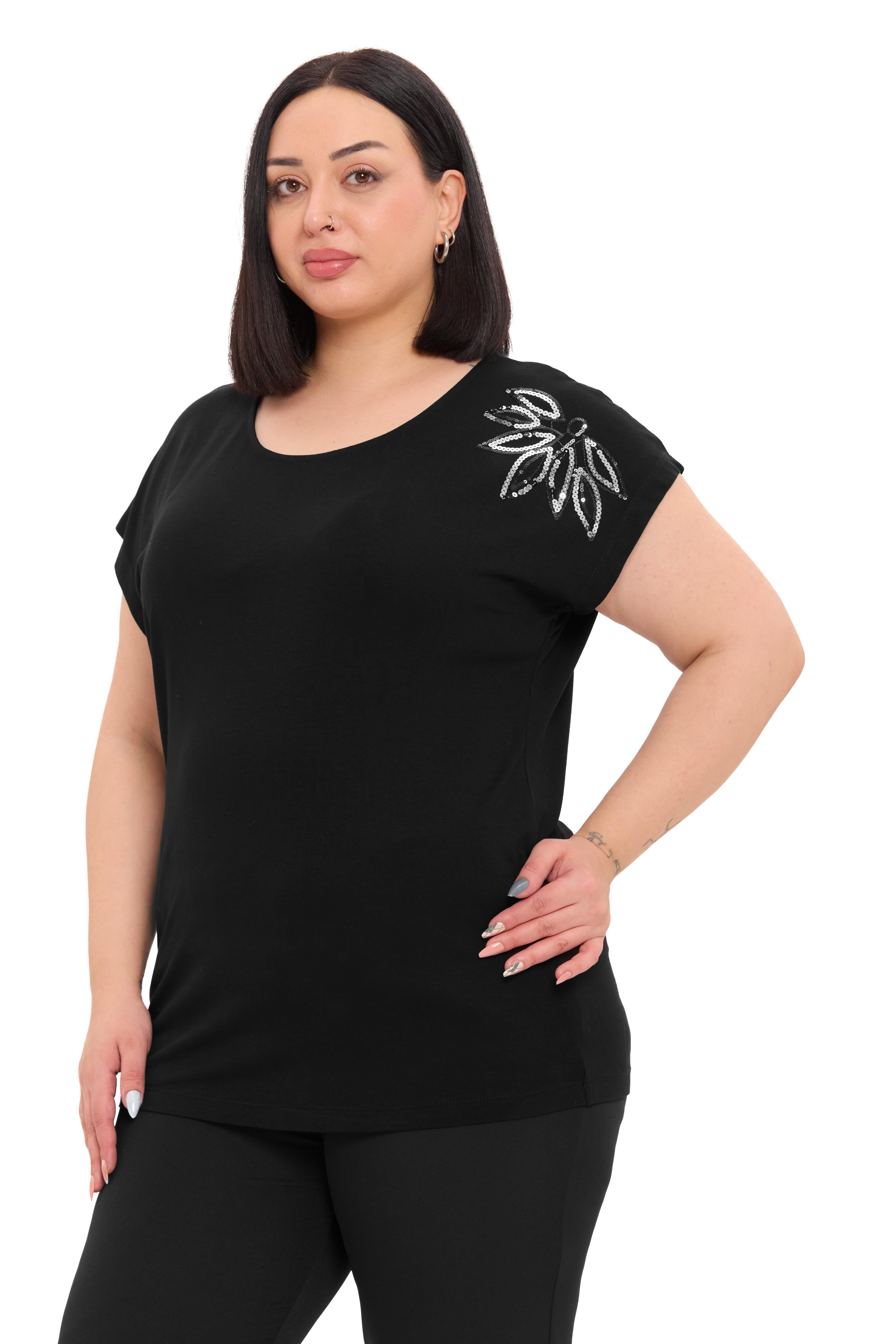 BluzDisentis Modest Büyük Beden Düşük Kısa Kollu Omuzda Yaprak Desenli Siyah BluzDISENTIS MODESTBüyük Beden Düşük Kısa Kollu Omuzda Yaprak Desenli Siyah Bluz