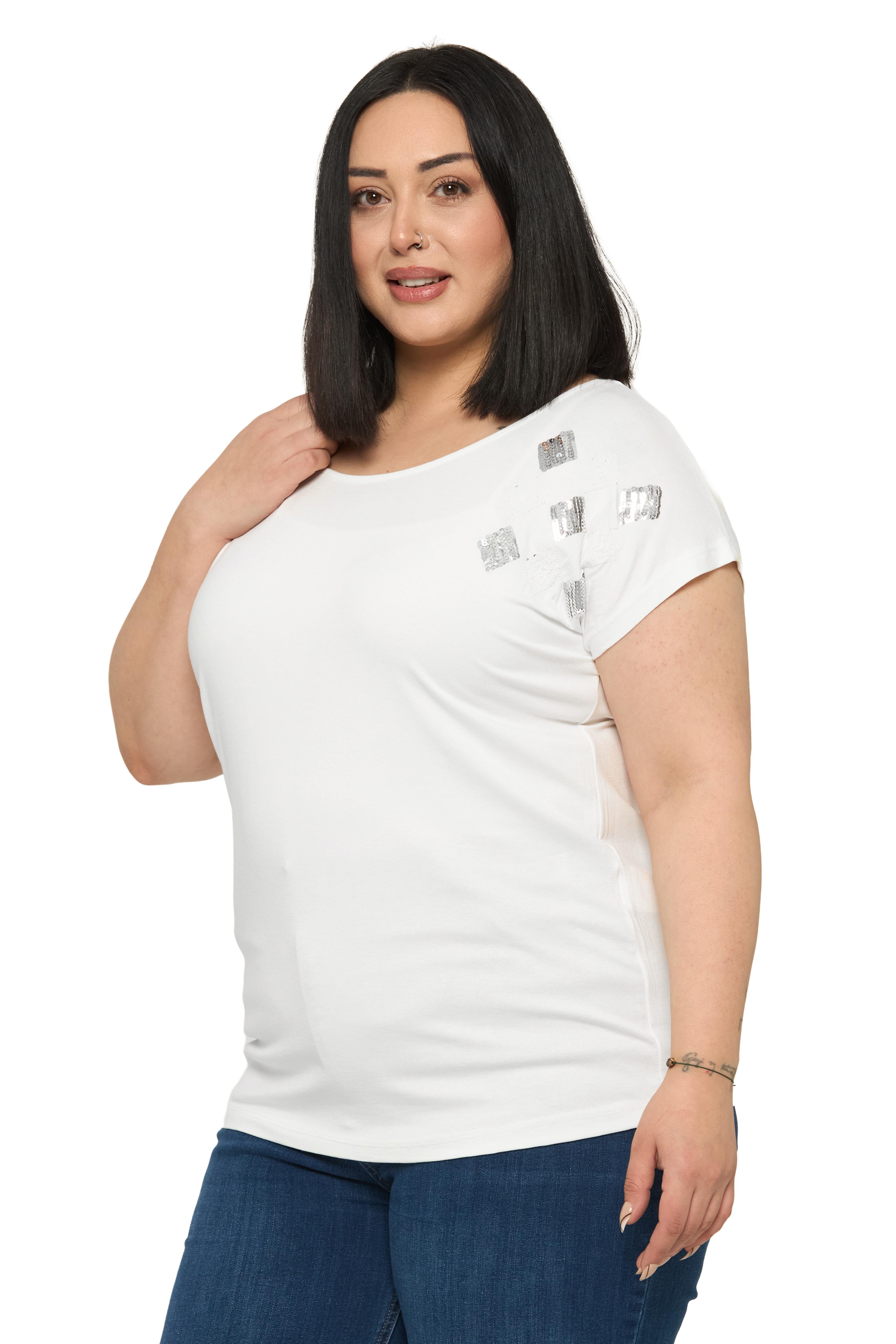 BluzDisentis Modest Büyük Beden Düşük Kısa Kollu Omuzda Baklava Desenli Ekru BluzDISENTIS MODESTBüyük Beden Düşük Kısa Kollu Omuzda Baklava Desenli Ekru Bluz