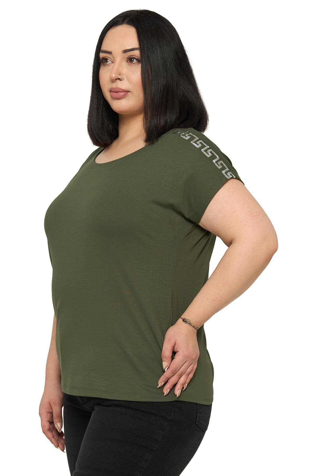 BluzDisentis Modest Büyük Beden Düşük Kısa Kollu Omuzda Şerit Desenli Haki BluzDISENTIS MODESTBüyük Beden Düşük Kısa Kollu Omuzda Şerit Desenli Haki Bluz