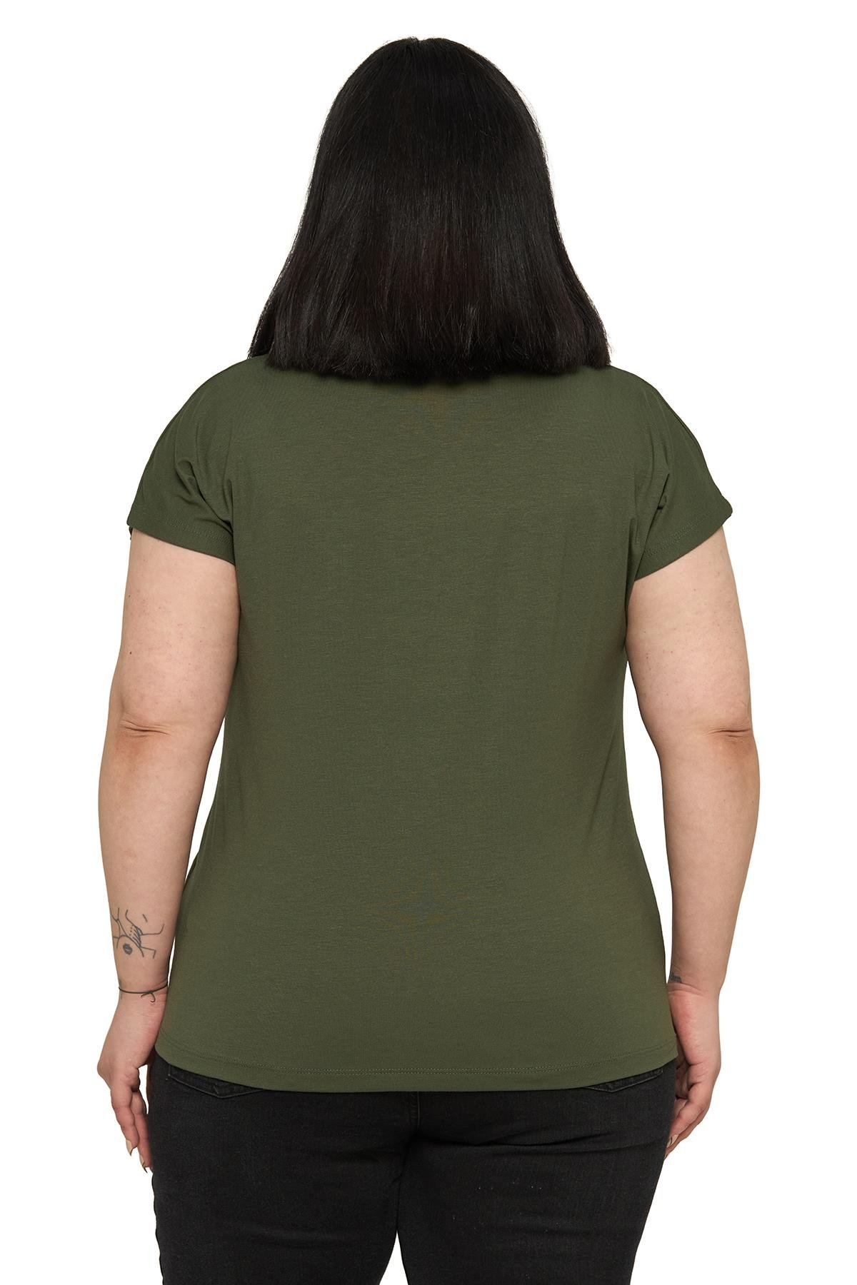 BluzDisentis Modest Büyük Beden Düşük Kısa Kollu Omuzda Baklava Desenli Haki BluzDISENTIS MODESTBüyük Beden Düşük Kısa Kollu Omuzda Baklava Desenli Haki Bluz