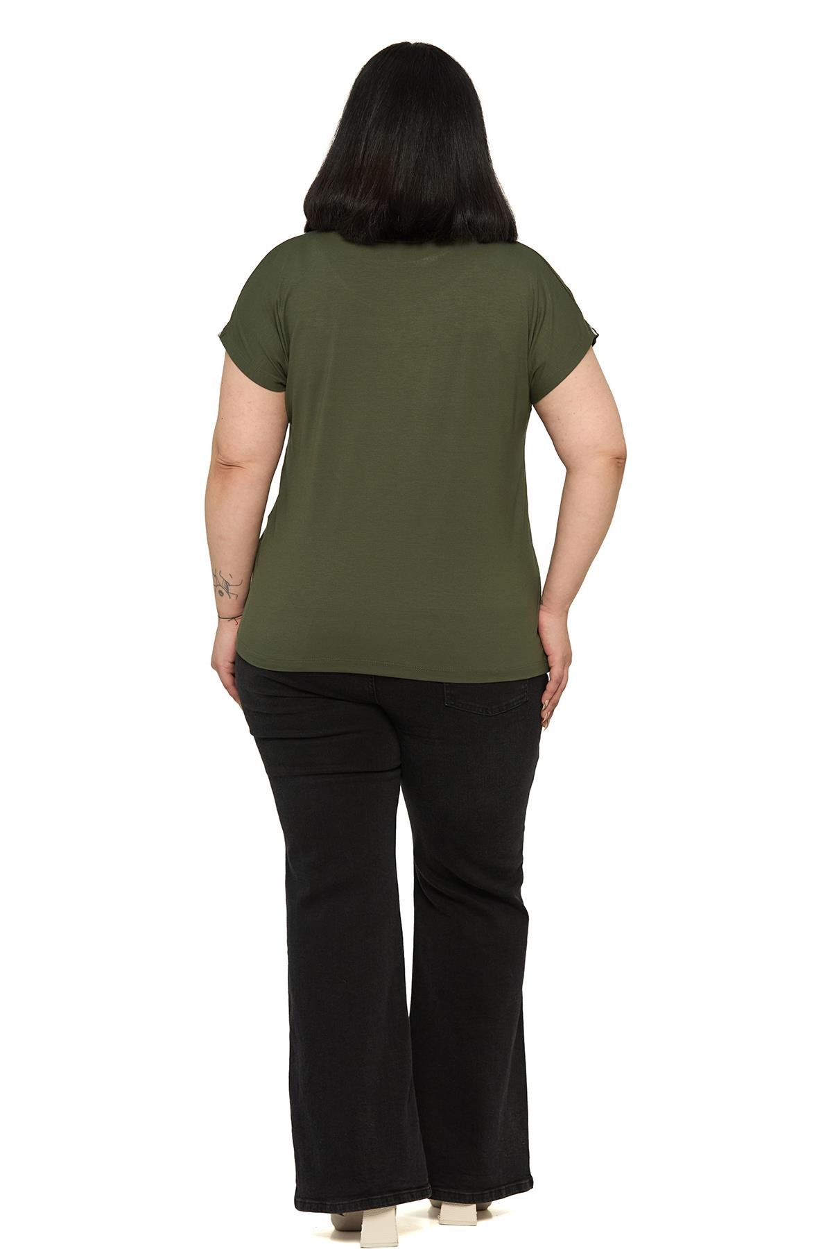 BluzDisentis Modest Büyük Beden Düşük Kısa Kollu Omuzda Şerit Desenli Haki BluzDISENTIS MODESTBüyük Beden Düşük Kısa Kollu Omuzda Şerit Desenli Haki Bluz