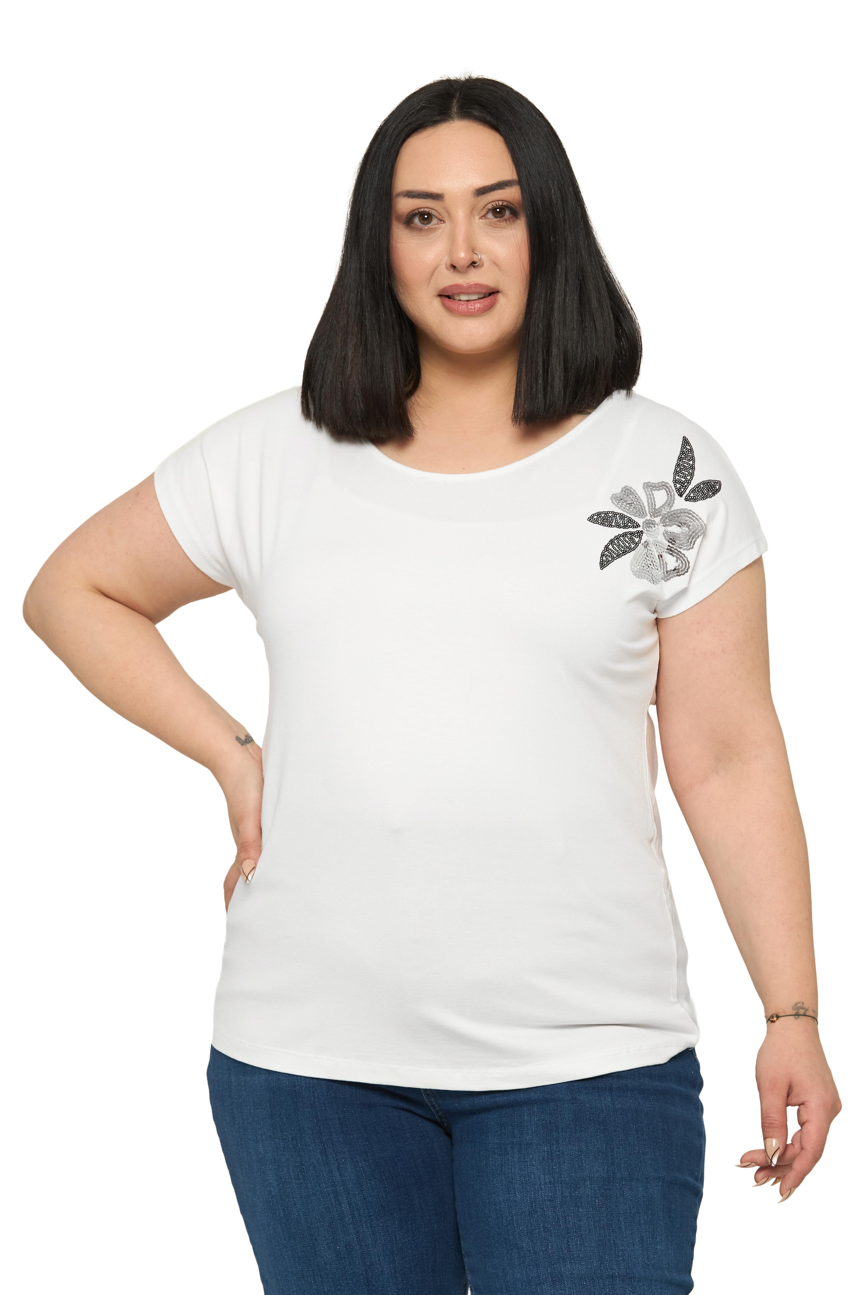 BluzDisentis Modest Büyük Beden Düşük Kısa Kollu Omuzda Papatya Desenli Ekru BluzDISENTIS MODESTBüyük Beden Düşük Kısa Kollu Omuzda Papatya Desenli Ekru Bluz