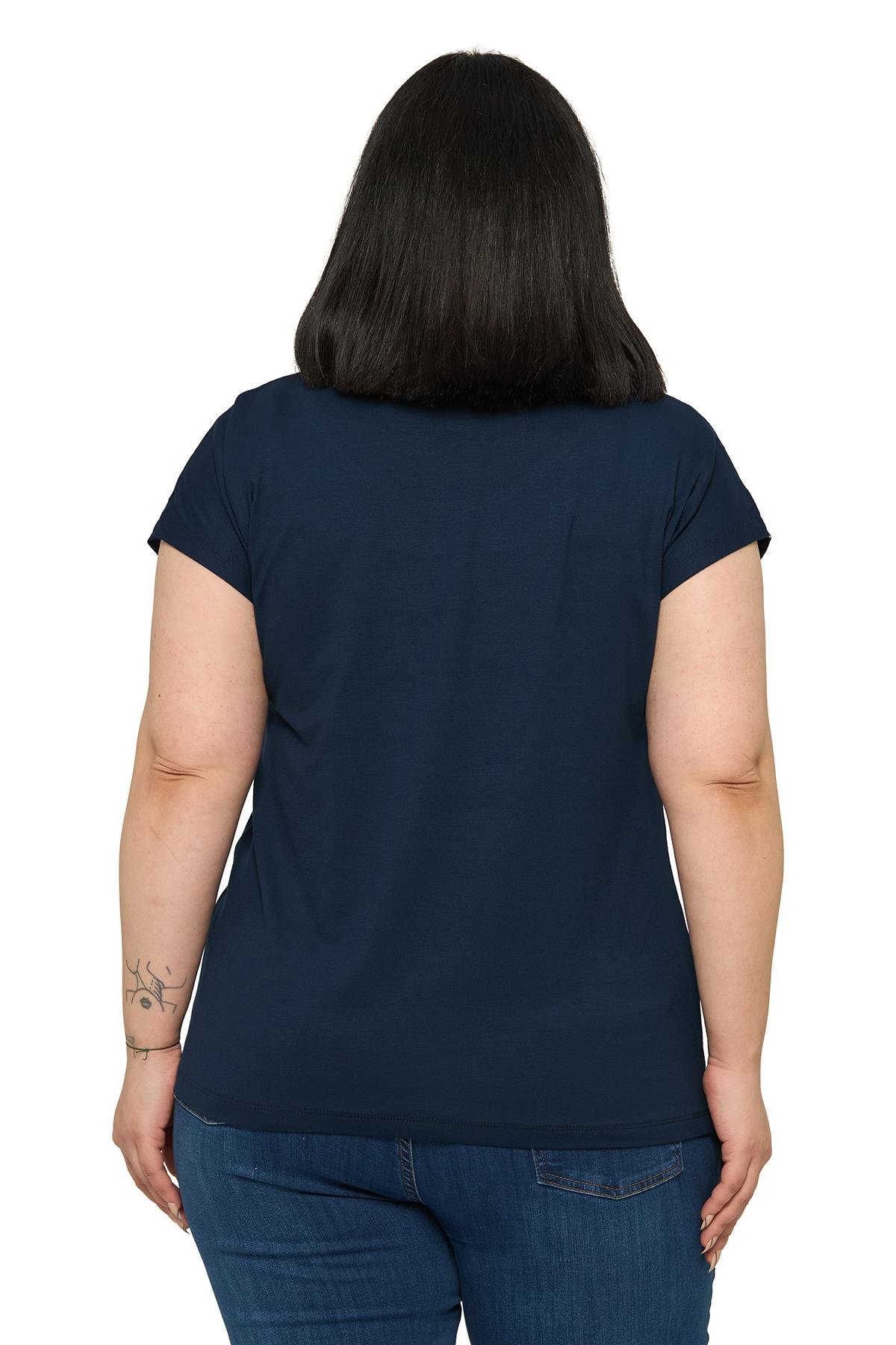 BluzDisentis Modest Büyük Beden Düşük Kısa Kollu Omuzda Şerit Desenli Lacivert BluzDISENTIS MODESTBüyük Beden Düşük Kısa Kollu Omuzda Şerit Desenli Lacivert Bluz