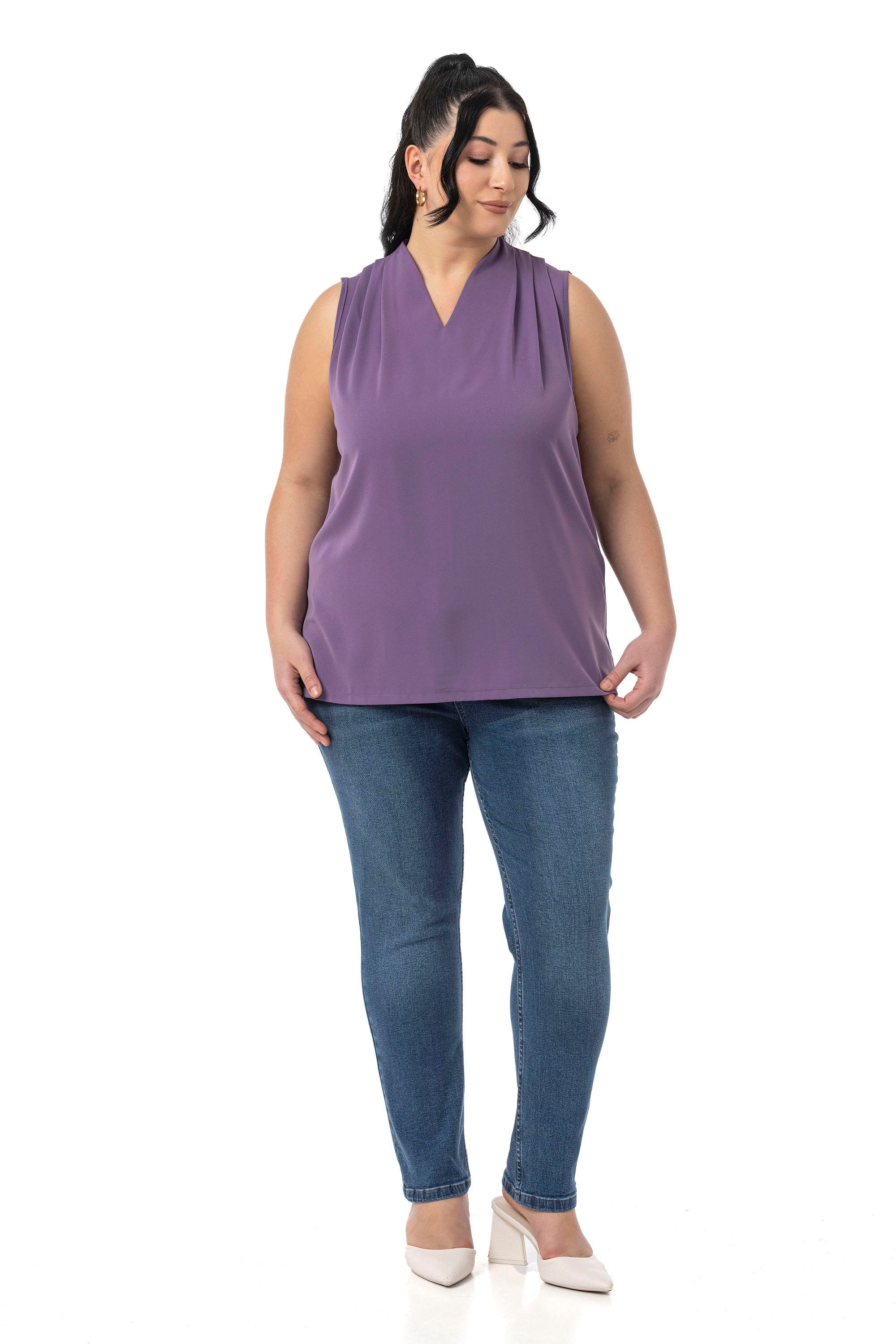 BluzDisentis Modest Büyük Beden Omzu Pile Detaylı V Yaka Kolsuz Mor BluzDISENTIS MODESTBüyük Beden Omzu Pile Detaylı V Yaka Kolsuz Mor Bluz