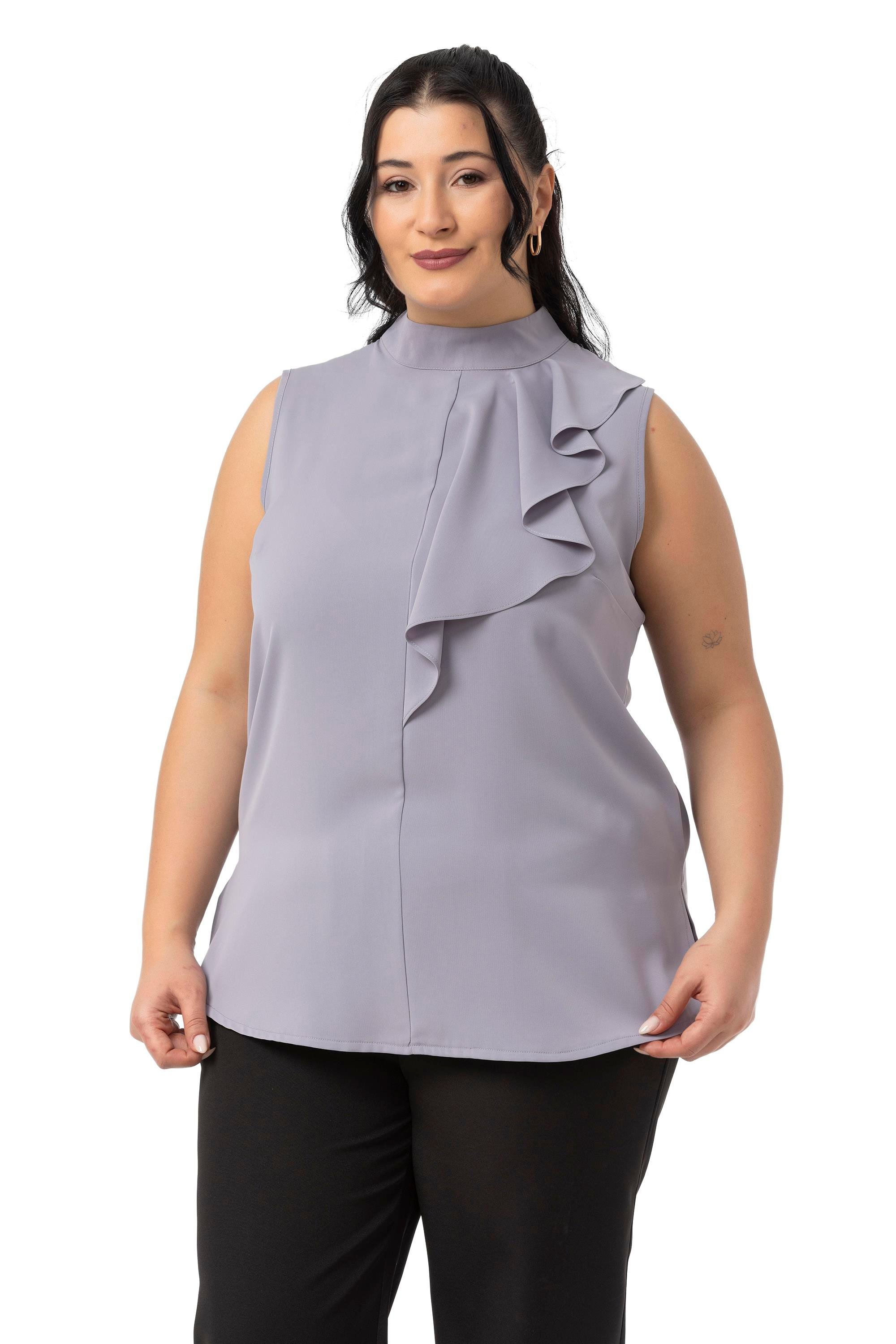 BluzDisentis Modest Büyük Beden Yarım Dik Yaka Asimetrik Volanlı Kolsuz Gri BluzDISENTIS MODESTBüyük Beden Yarım Dik Yaka Asimetrik Volanlı Kolsuz Gri Bluz