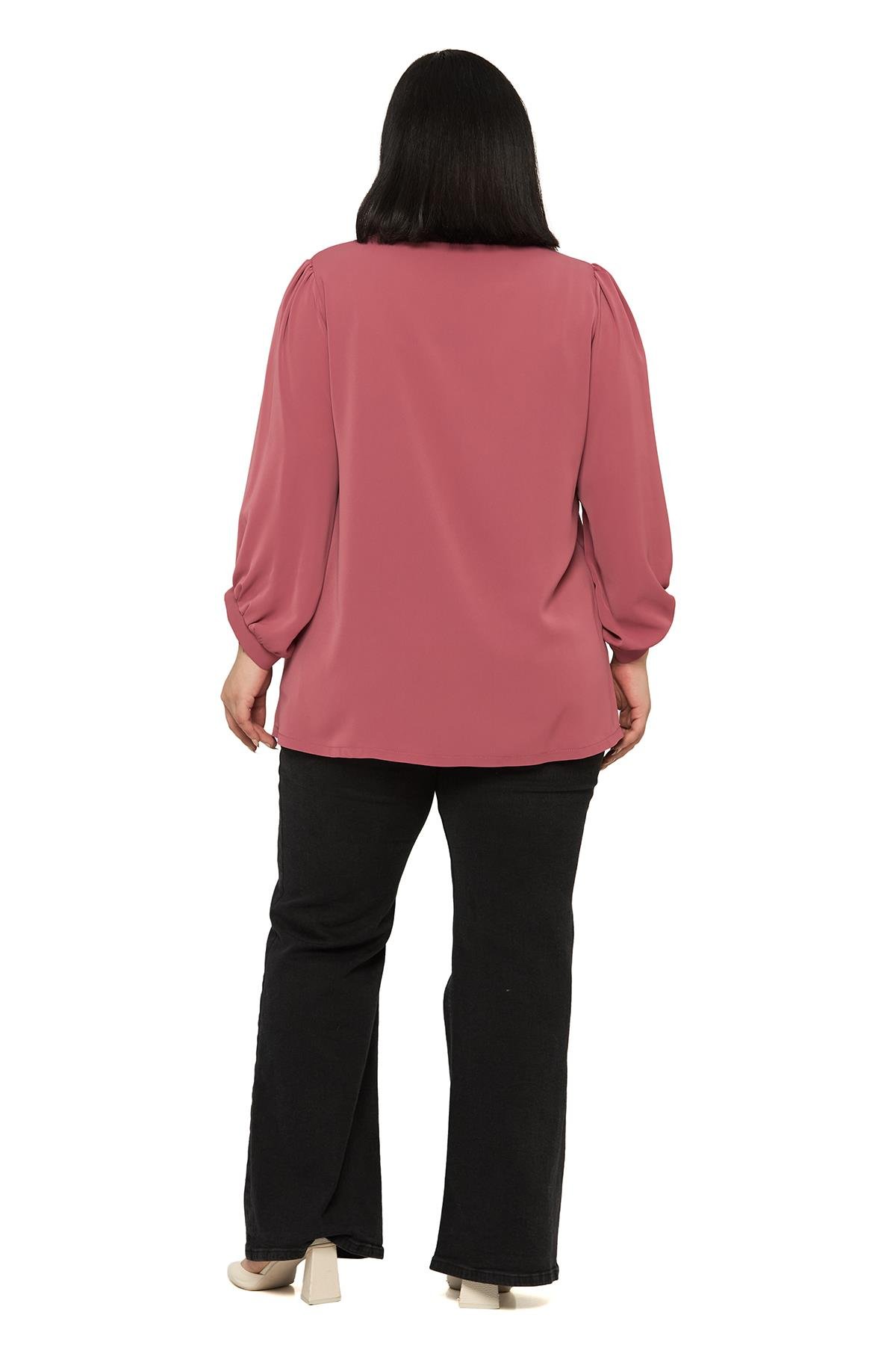 BluzDisentis Modest Büyük Beden Yuvarlak Yaka Truvakar Büzgülü Kollu Rahat Kesim Gül Kurusu BluzDISENTIS MODESTBüyük Beden Yuvarlak Yaka Truvakar Büzgülü Kollu Rahat Kesim Gül Kurusu Bluz