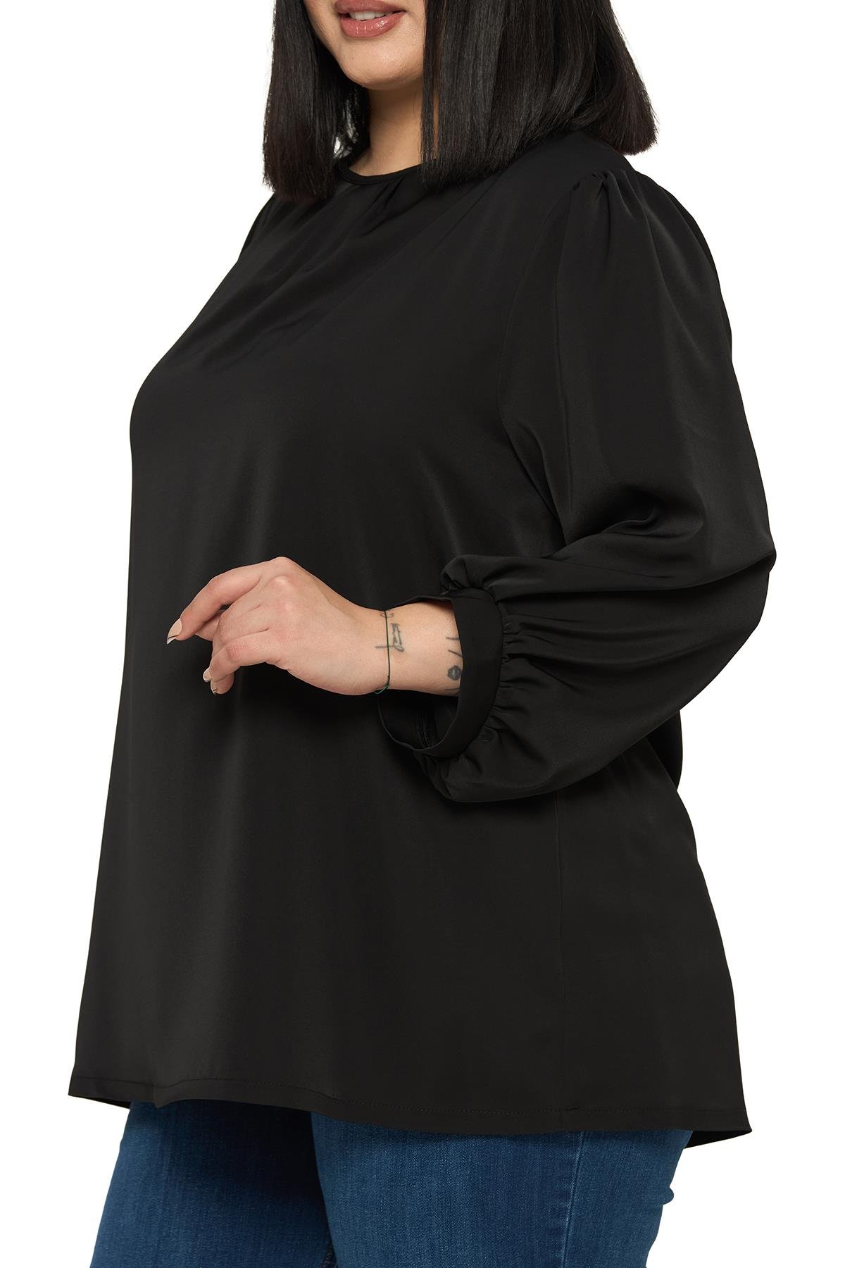 BluzDisentis Modest Büyük Beden Yuvarlak Yaka Truvakar Büzgülü Kollu Rahat Kesim Siyah BluzDISENTIS MODESTBüyük Beden Yuvarlak Yaka Truvakar Büzgülü Kollu Rahat Kesim Siyah Bluz