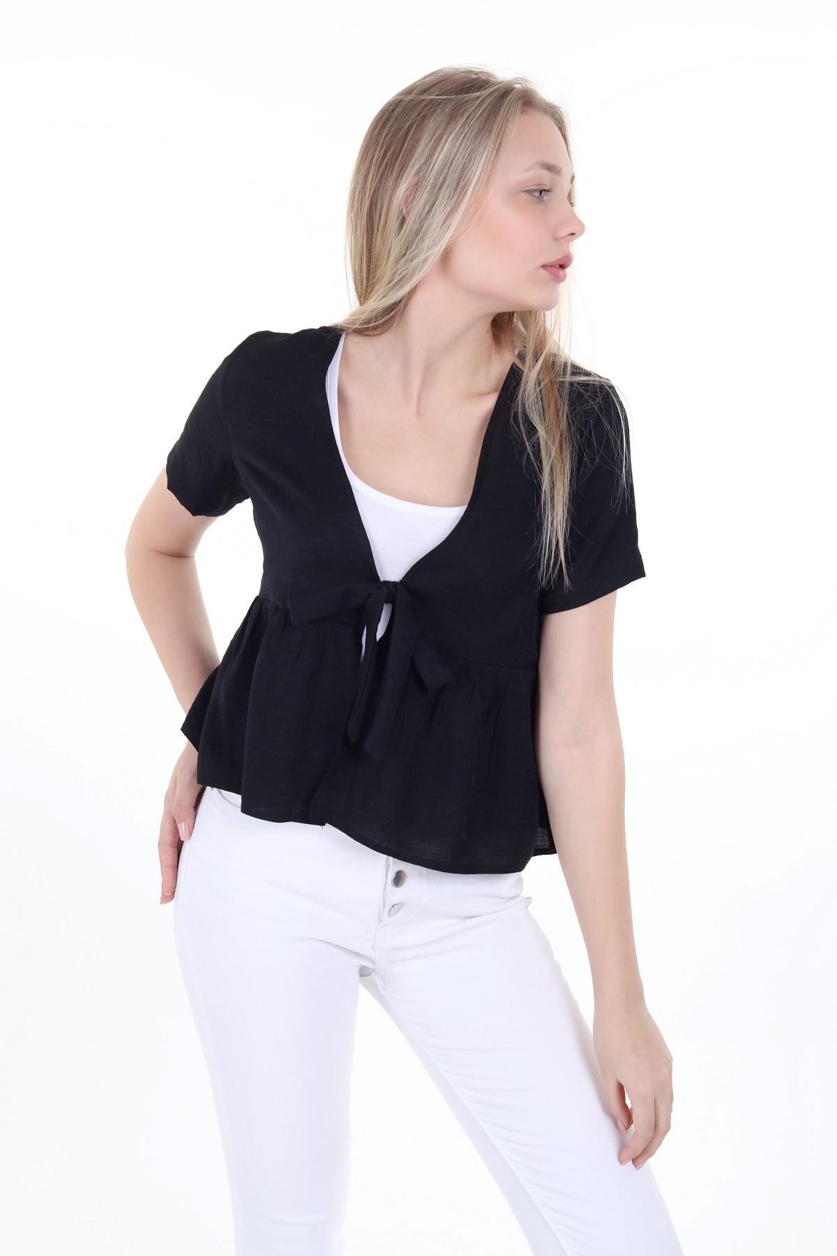 Bolero | Kimono | KapÖnden Bağlamalı Yarım Kollu Siyah BolerodisentisÖnden Bağlamalı Yarım Kollu Siyah Bolero