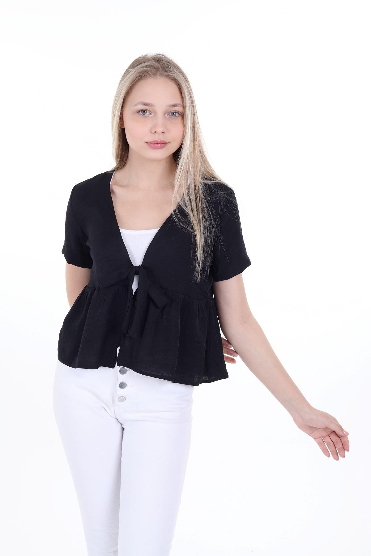 Bolero | Kimono | KapÖnden Bağlamalı Yarım Kollu Siyah BolerodisentisÖnden Bağlamalı Yarım Kollu Siyah Bolero