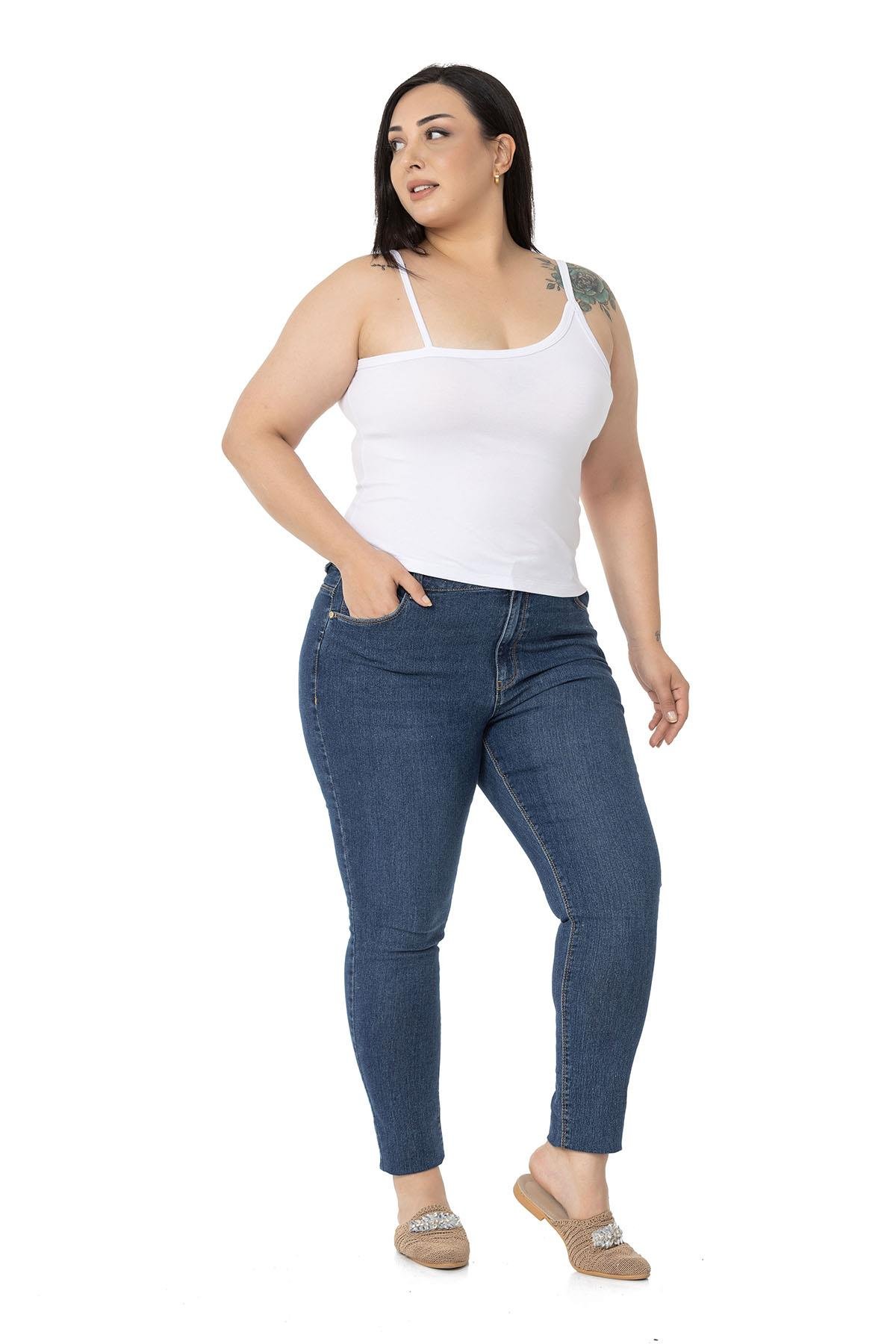 Büyük Beden Asimetrik Askılı Viskon Beyaz Body