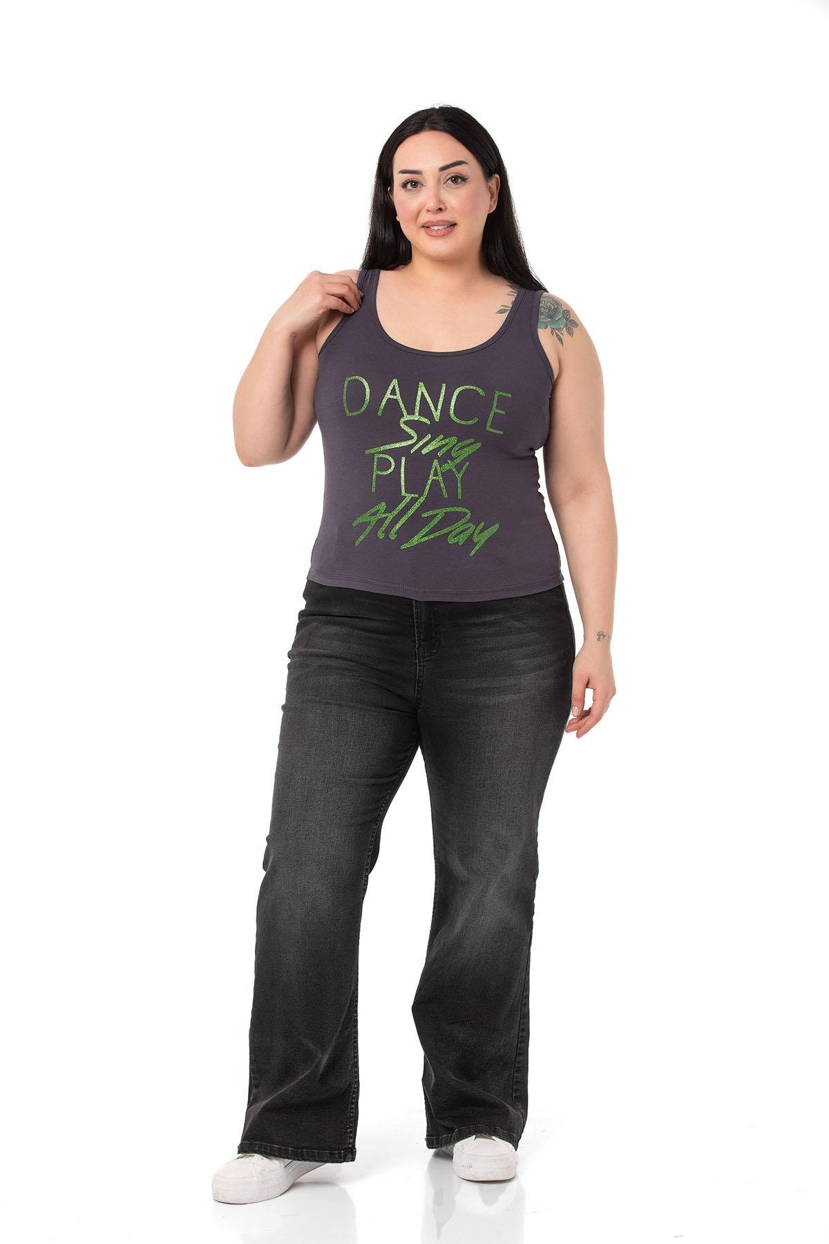 DISENTIS MODEST BÜYÜK BEDEN ASKILI YAZILI ANTRASİT T-SHIRTDISENTIS MODESTBüyük Beden Askılı Yazılı Antrasit T-shirt