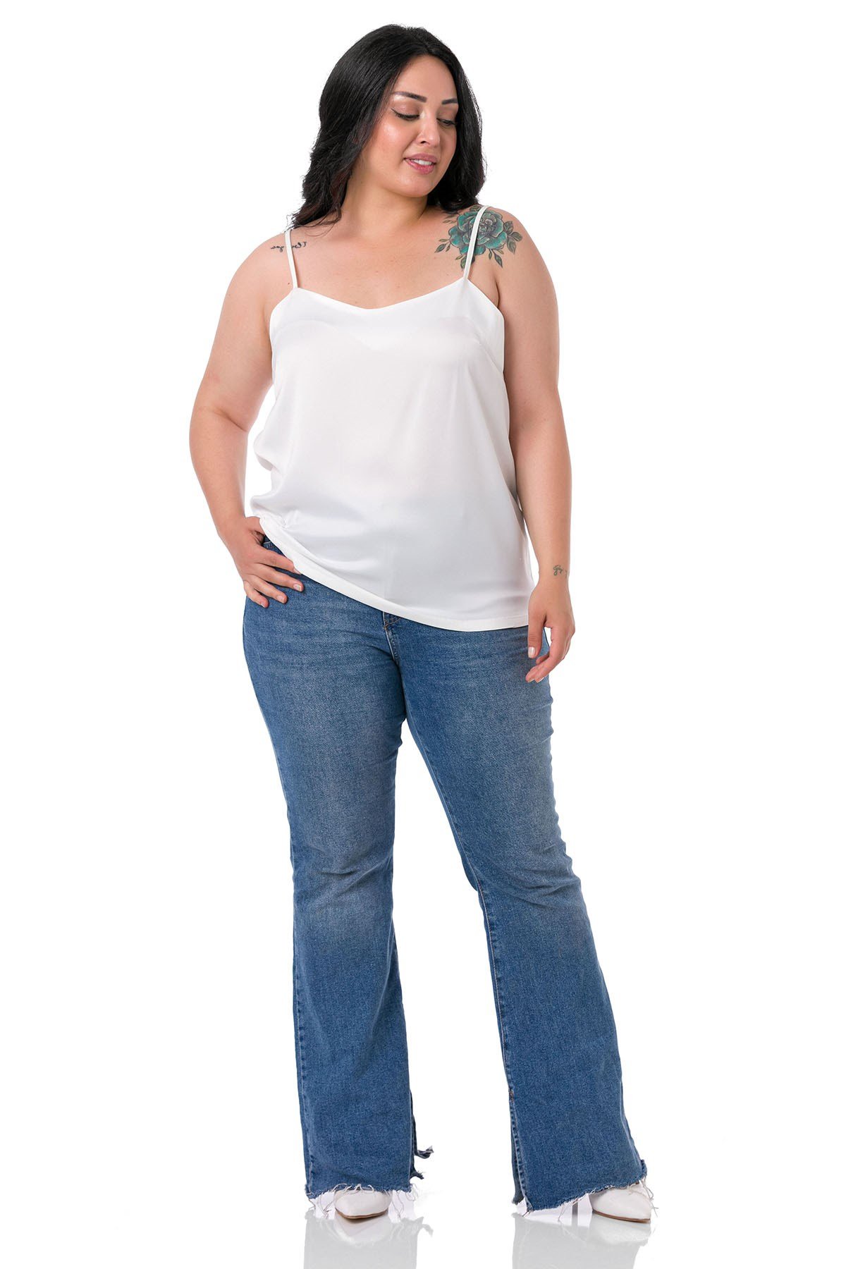 Büyük Beden Ayarlanabilir İnce Askılı Saten Beyaz Bluz