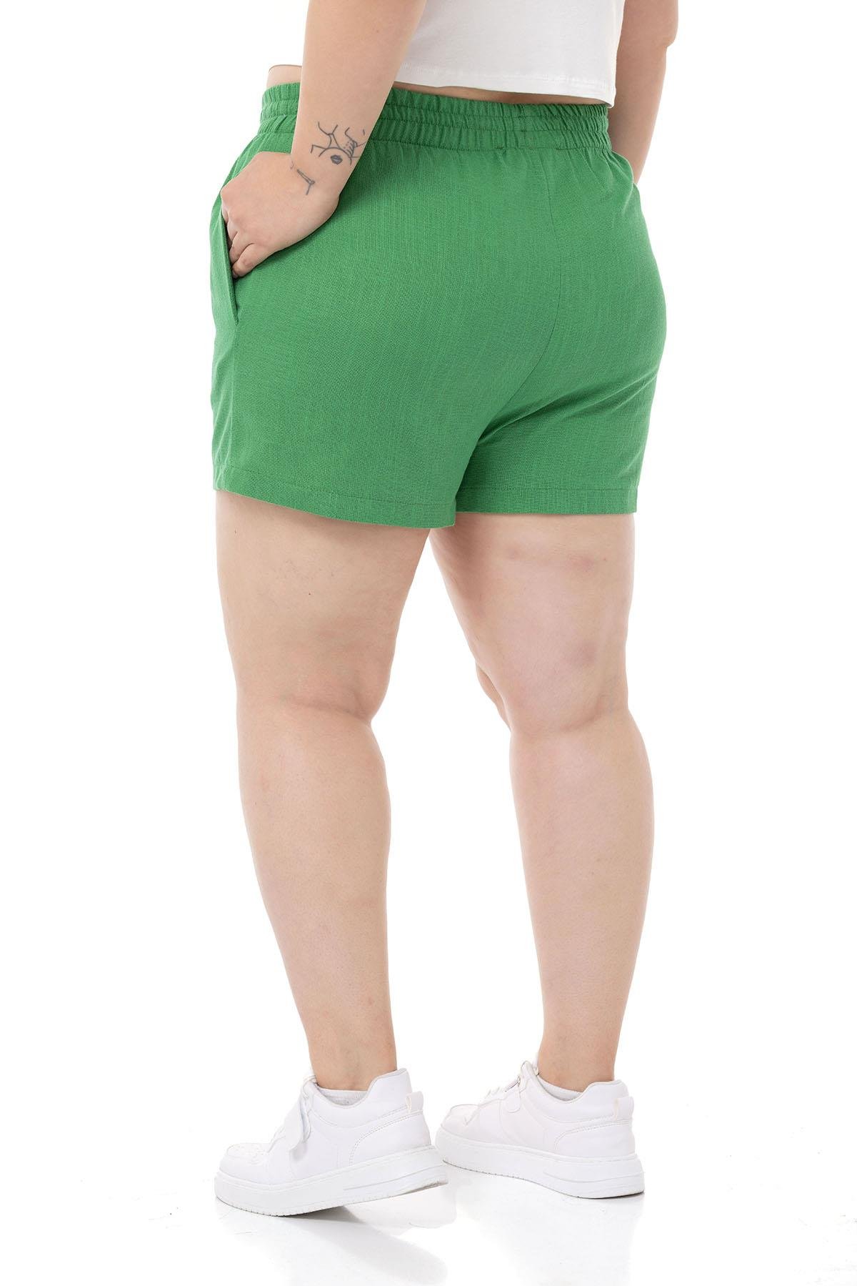 Disentis Modest Büyük Beden Beli Lastikli Yandan Cepli Yeşil ŞortDISENTIS MODESTBüyük Beden Beli Lastikli Yandan Cepli Yeşil Şort