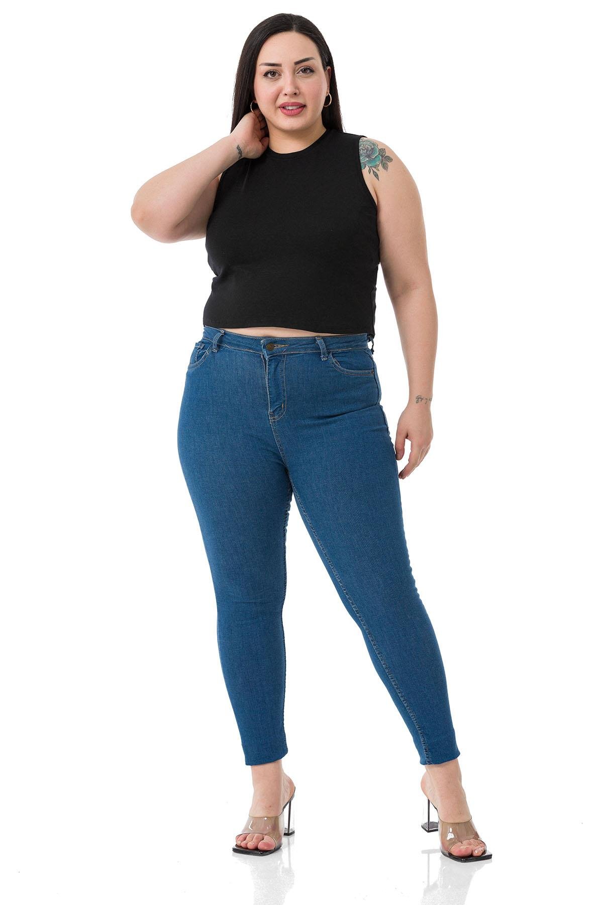 Büyük Beden Bisiklet Yaka Kolsuz Crop Viskon Siyah Body