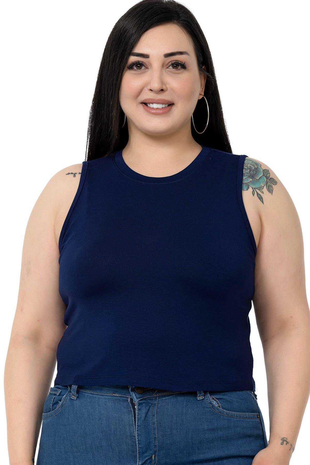 Büyük Beden Bisiklet Yaka Kolsuz Crop Viskon Lacivert Body