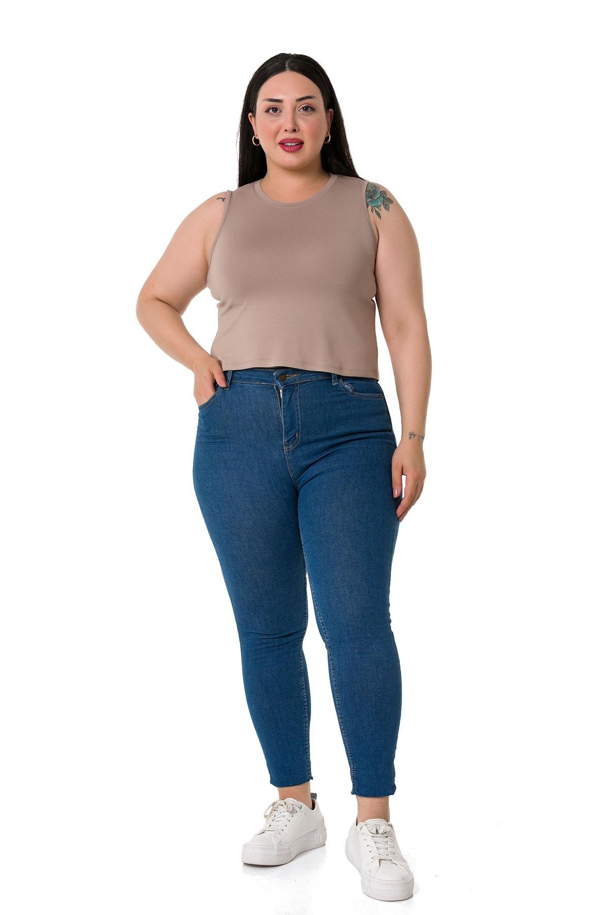 Büyük Beden Bisiklet Yaka Kolsuz Crop Viskon Vizon Body