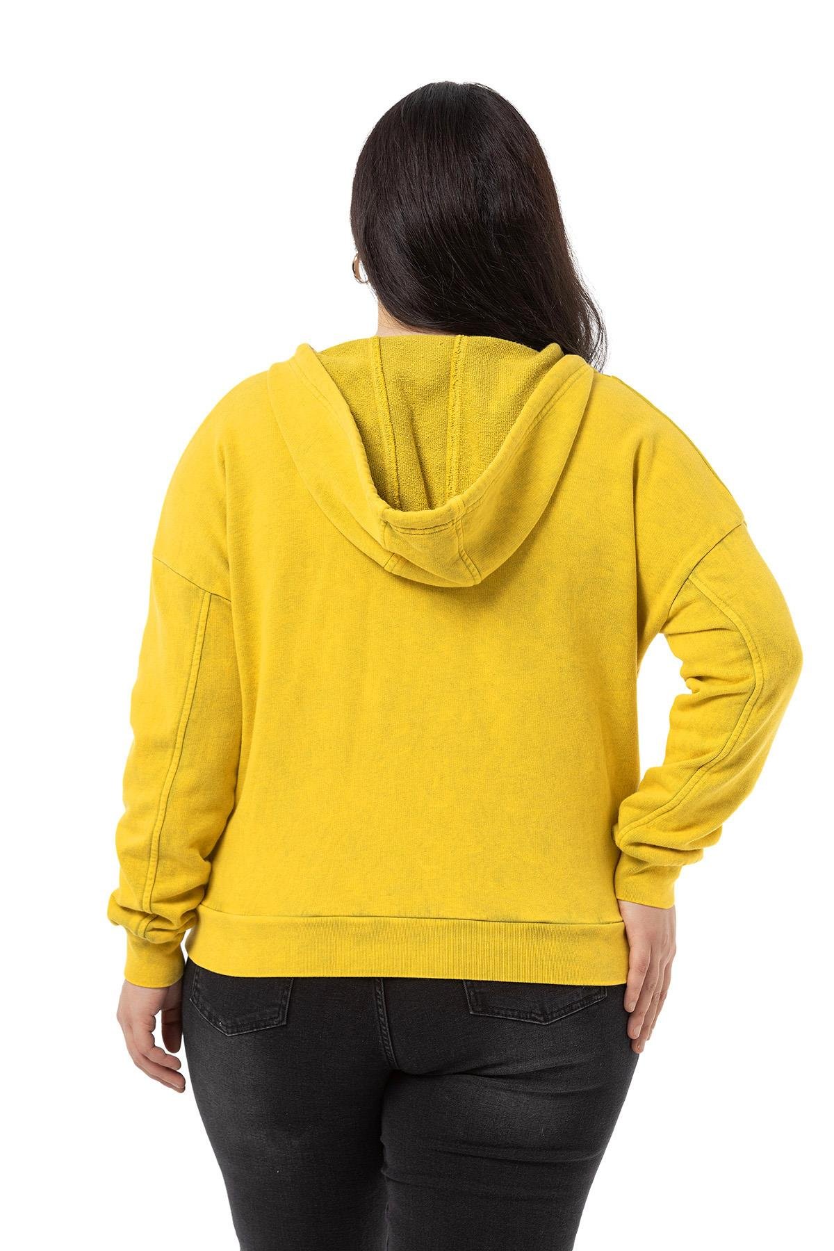 Disentis Modest Degaje Kapüşonlu Yaka Cepli Parça Boyalı Üç İplik Hardal SweatshirtDISENTIS MODESTBüyük Beden Degaje Kapüşonlu Yaka Cepli Parça Boyalı Üç İplik Hardal Sweatshirt