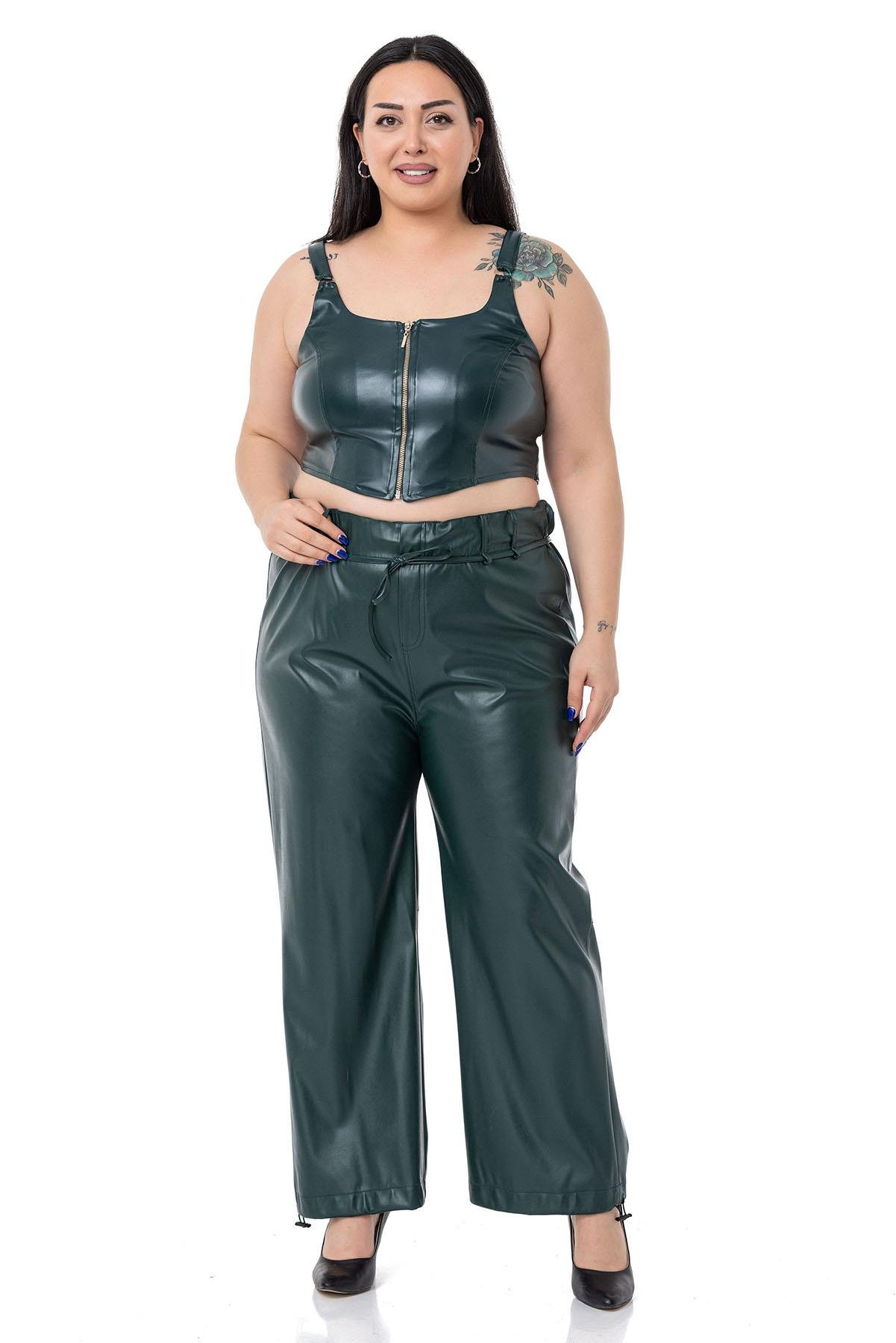 DISENTIS MODEST GENC BUYUK BEDEN DERI BUSTIYERDISENTIS MODESTBüyük Beden Fermuar Detaylı Deri Haki Büstiyer