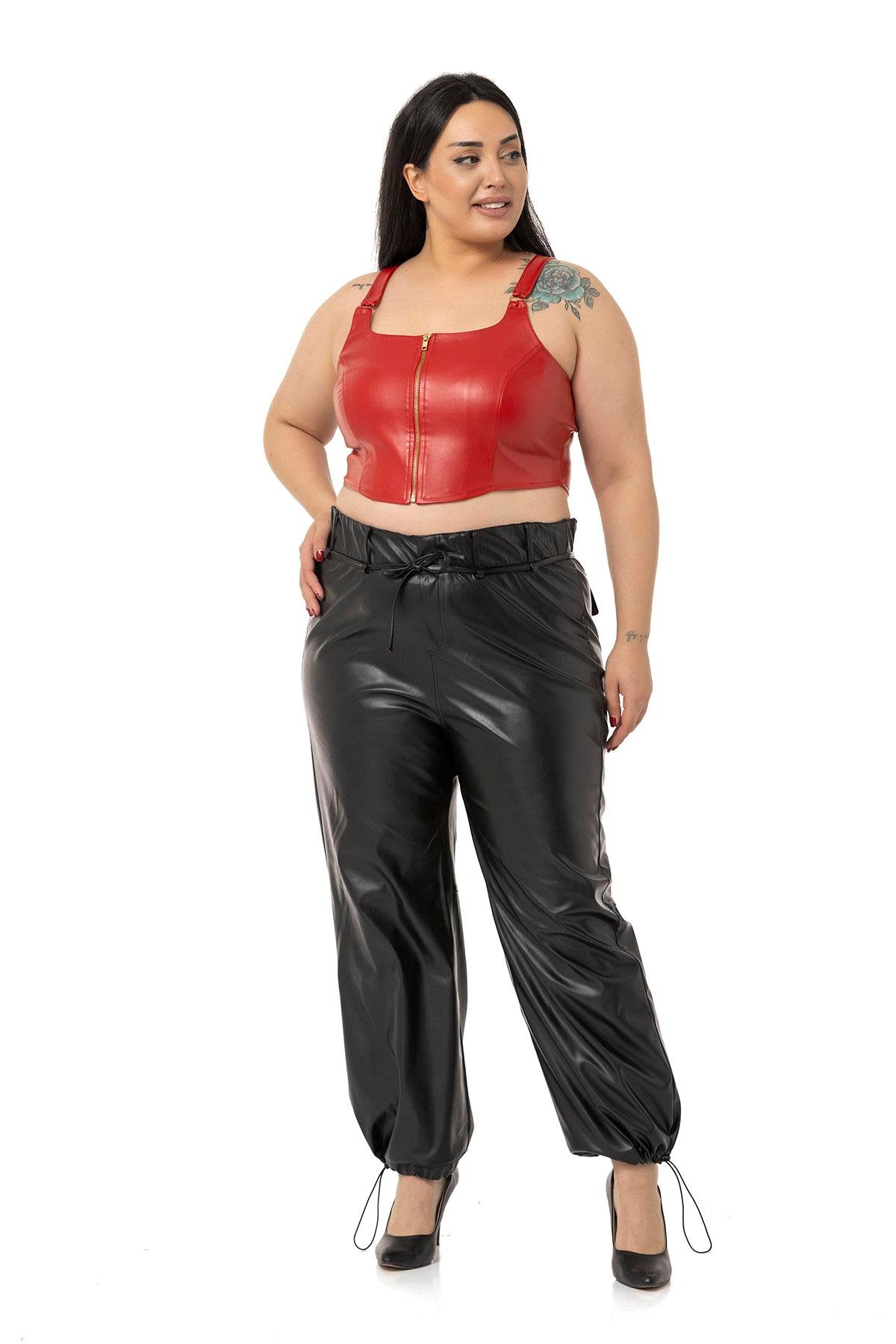 DISENTIS MODEST GENC BUYUK BEDEN DERI BUSTIYERDISENTIS MODESTBüyük Beden Fermuar Detaylı Deri Kırmızı Büstiyer