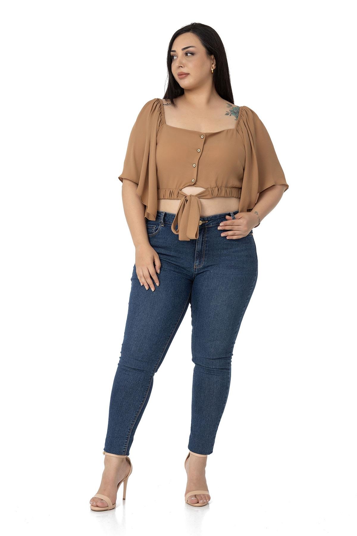 Büyük Beden Geniş Kollu Beli Lastik ve Büzgülü Crop Camel Bluz