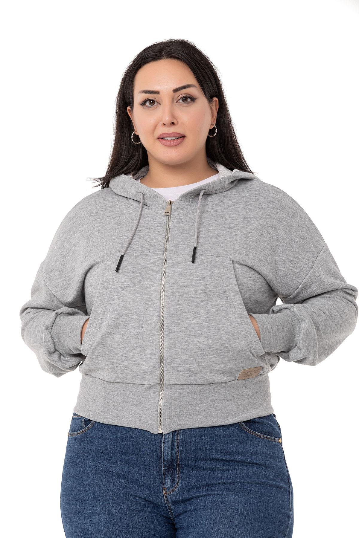 DISENTIS MODEST UC IPLIK KAPUSONLU SWEATSHIRT GENC BUYUK BEDENDISENTIS MODESTBüyük Beden Kanguru Cepli Kapüşonlu Üç İplik Gri Melanj Sweatshirt