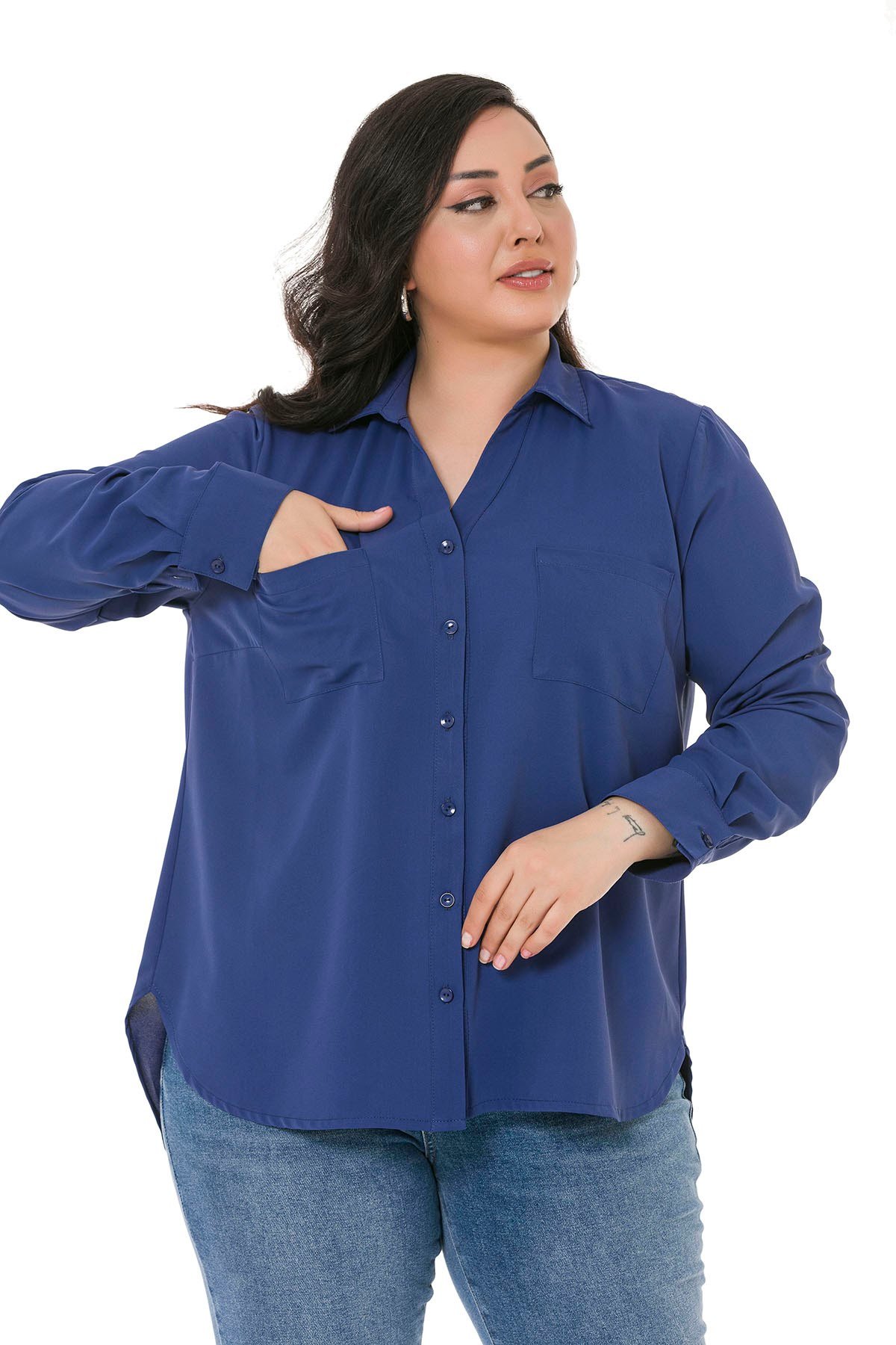 Büyük Beden Katlamalı Kollu Çift Cepli Sırt Büzgü Detaylı Arkası Uzun İndigo Gömlek