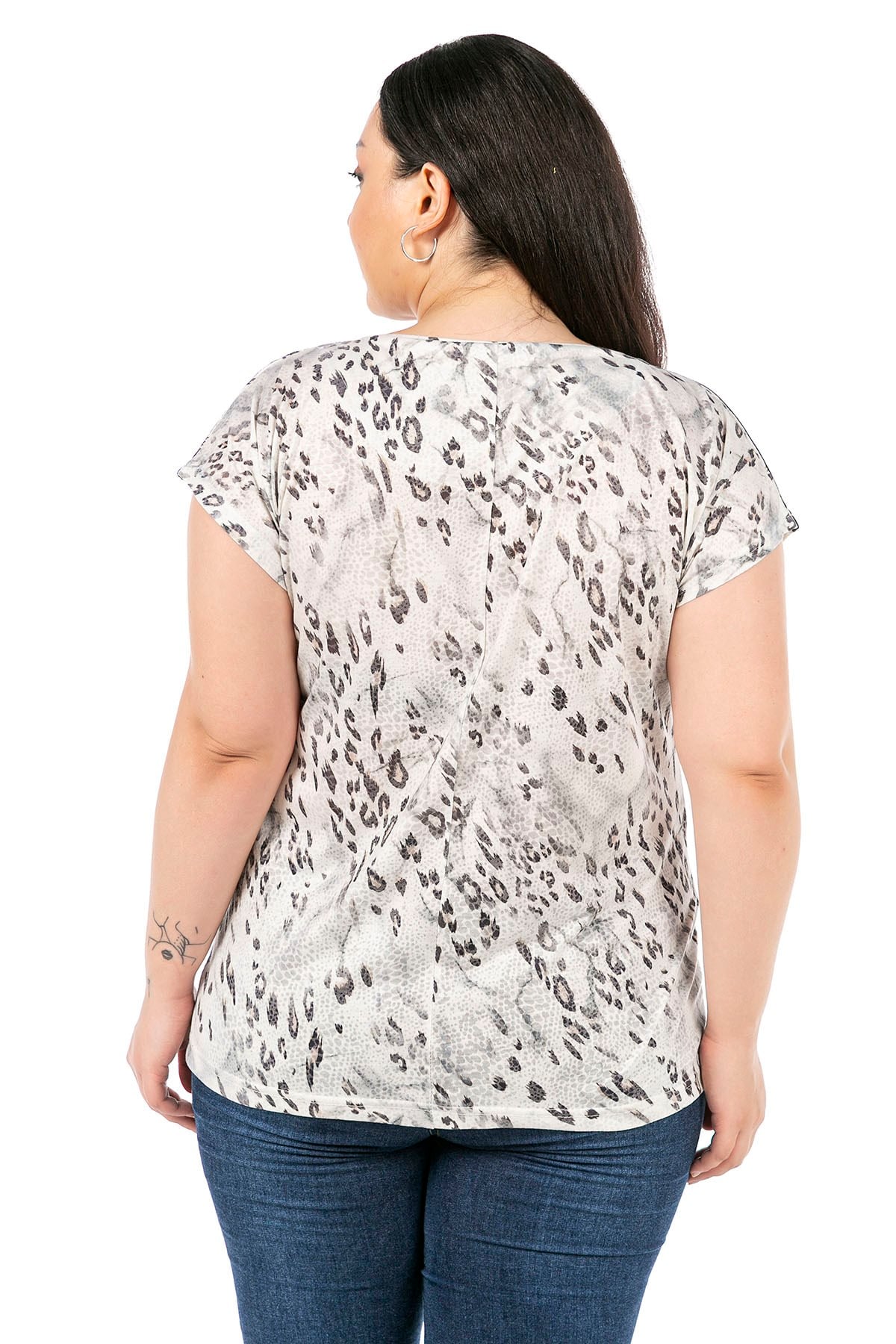Büyük Beden Kayık Yaka Düşük Omuzlu Gri Şerit Detaylı T-Shirt