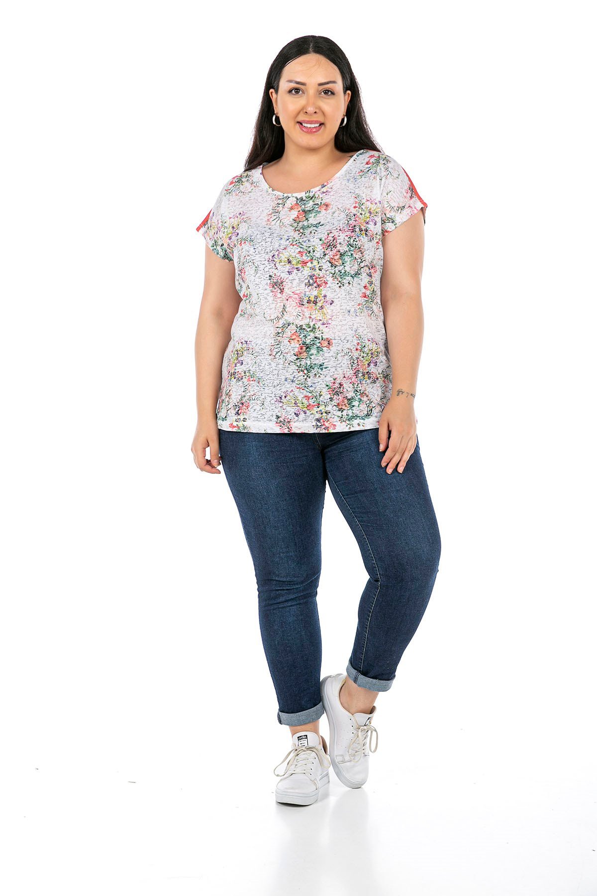 Büyük Beden Kayık Yaka Düşük Omuzlu Mercan Şerit Detaylı T-Shirt