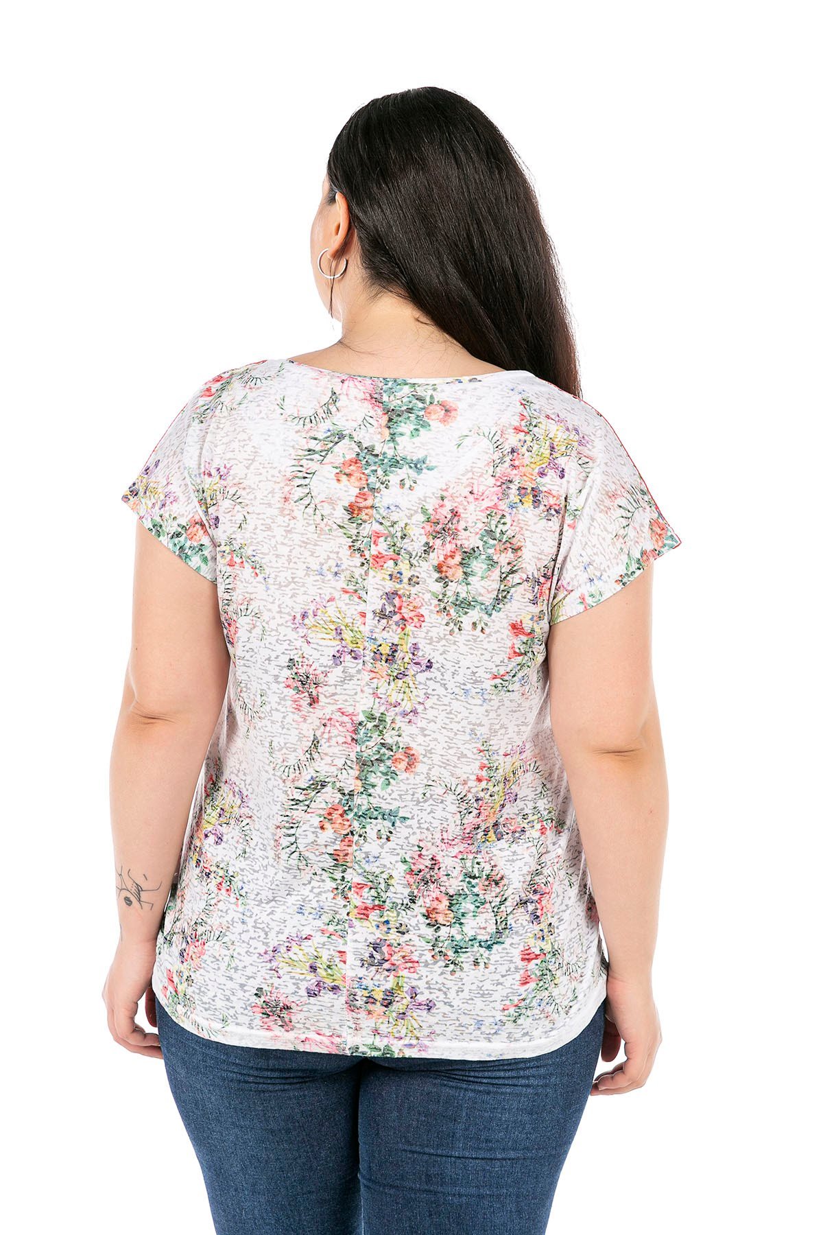 Büyük Beden Kayık Yaka Düşük Omuzlu Mercan Şerit Detaylı T-Shirt