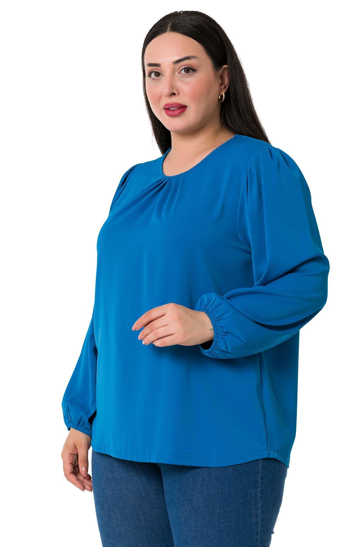 Büyük Beden Kol Ağzı Lastikli Yakası Pileli İndigo Bluz