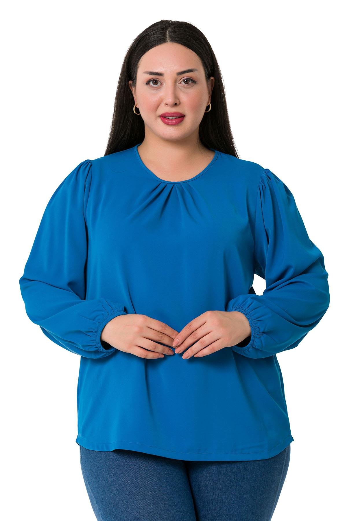 Büyük Beden Kol Ağzı Lastikli Yakası Pileli İndigo Bluz