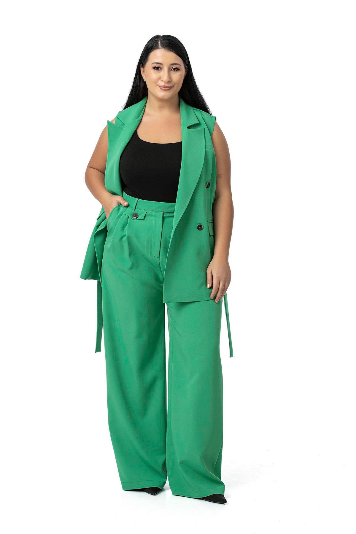 Disentis Modest Büyük Beden Kruvaze Yelek Pantolon Yeşil İkili TakımDISENTIS MODESTBüyük Beden Kruvaze Yelek Pantolon Yeşil İkili Takım