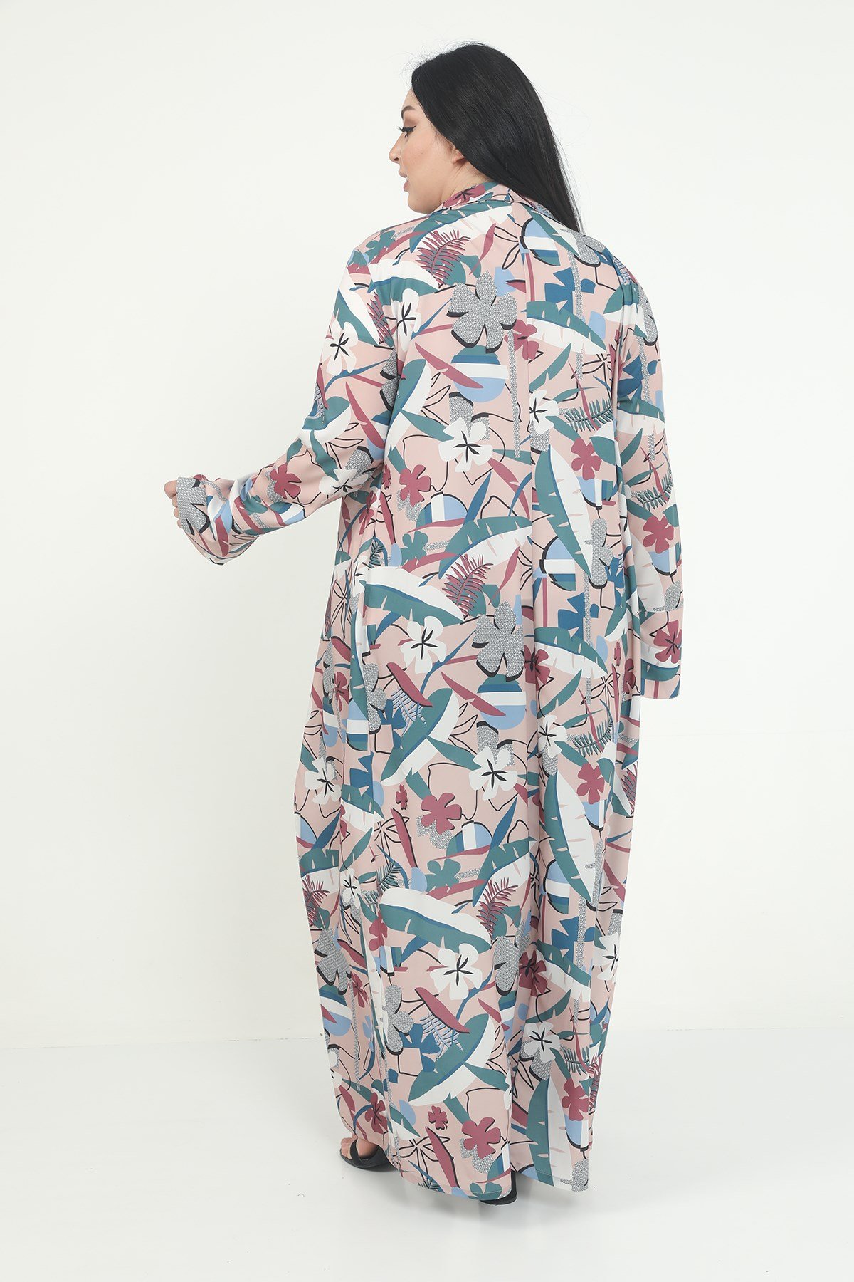 Büyük Beden Mendil Yaka Çiçek ve Yaprak Desenli Kolları Yırtmaç Detaylı Uzun Somon Kimono&Kaftan
