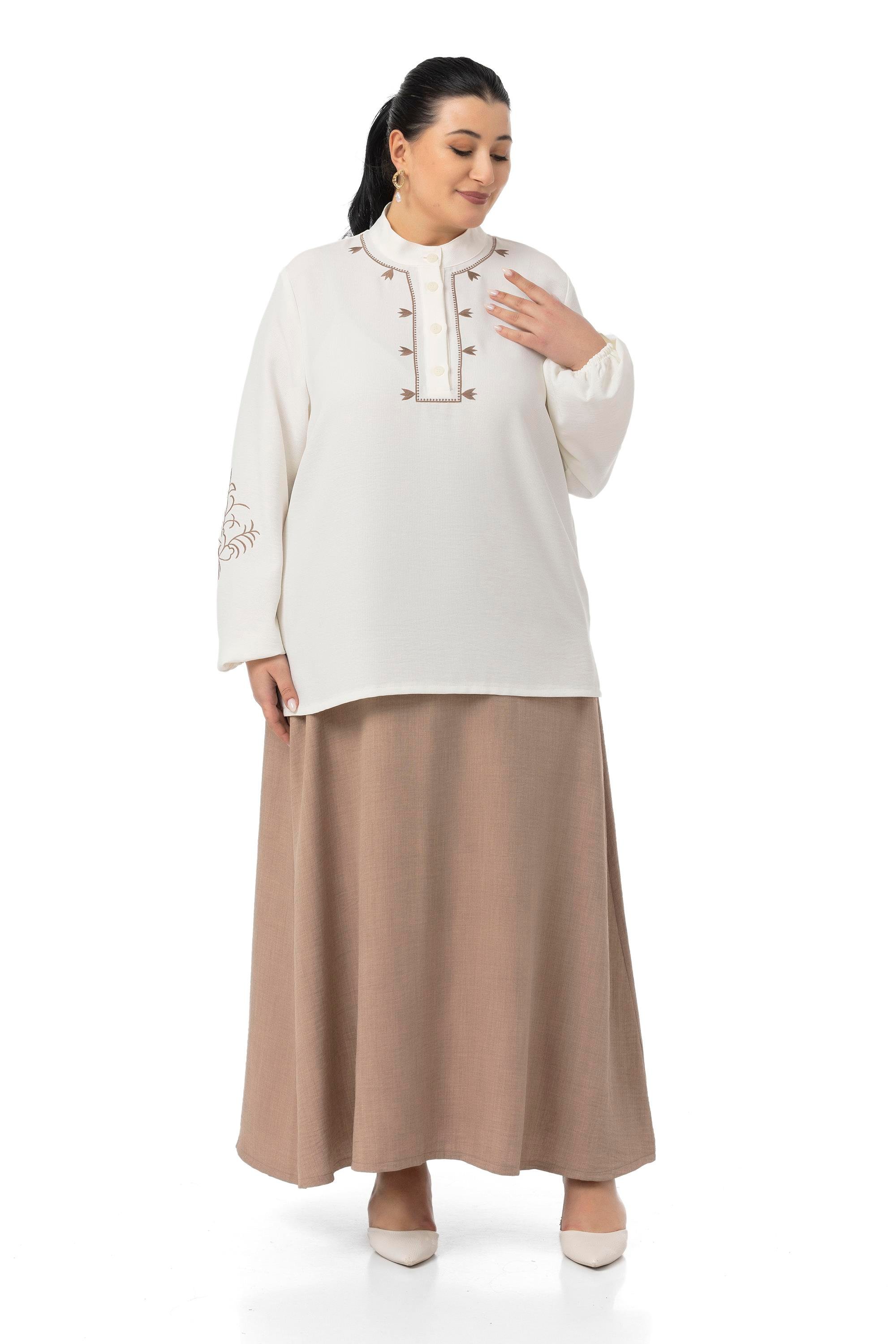 Disentis Modest Büyük Beden Nakış Detaylı Bluz Etek Vizon İkili TakımDISENTIS MODESTBüyük Beden Nakış Detaylı Bluz Etek Vizon İkili Takım