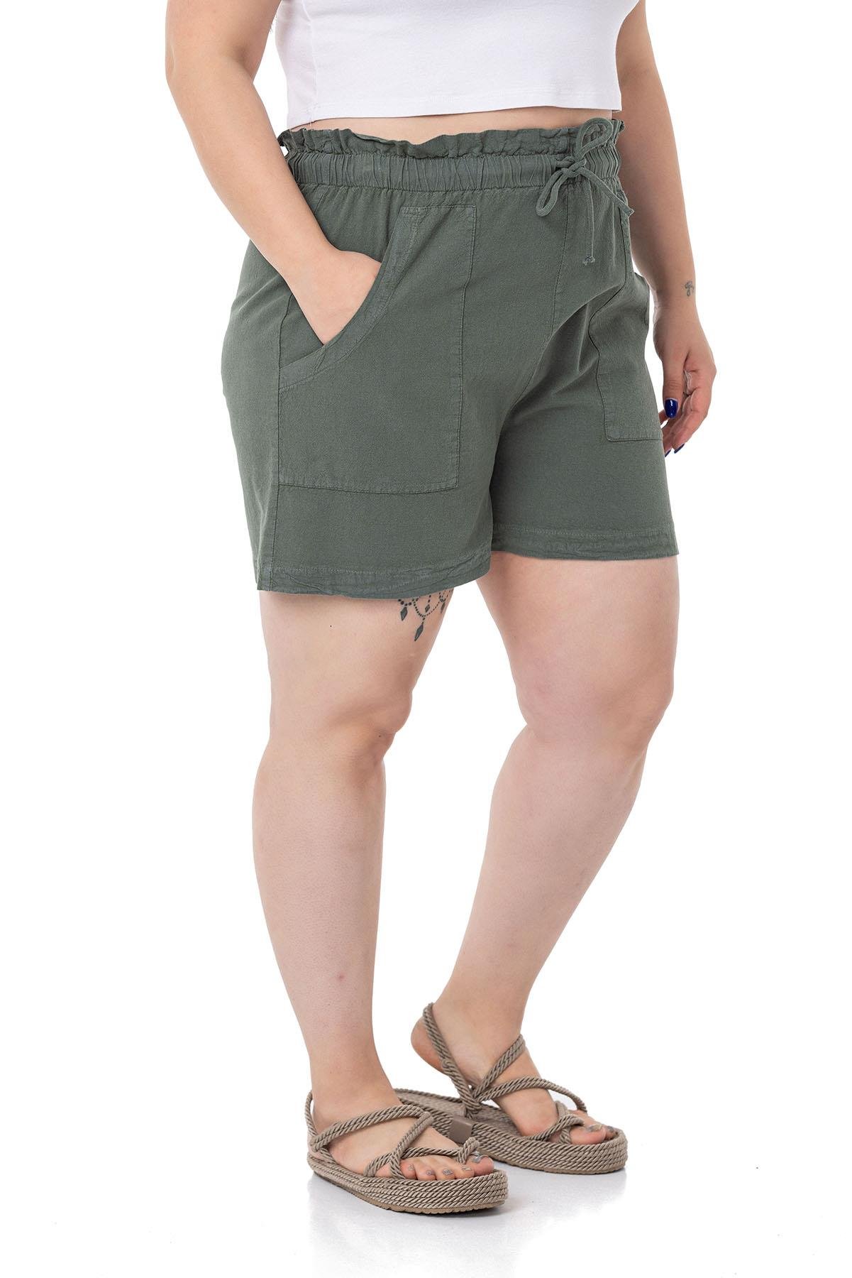 Disentis Modest Büyük Beden Parça Boyalı Cepli Beli Lastik ve İp Büzgülü Rahat Kesim Haki ŞortDISENTIS MODESTBüyük Beden Parça Boyalı Cepli Beli Lastik ve İp Büzgülü Rahat Kesim Haki Şort