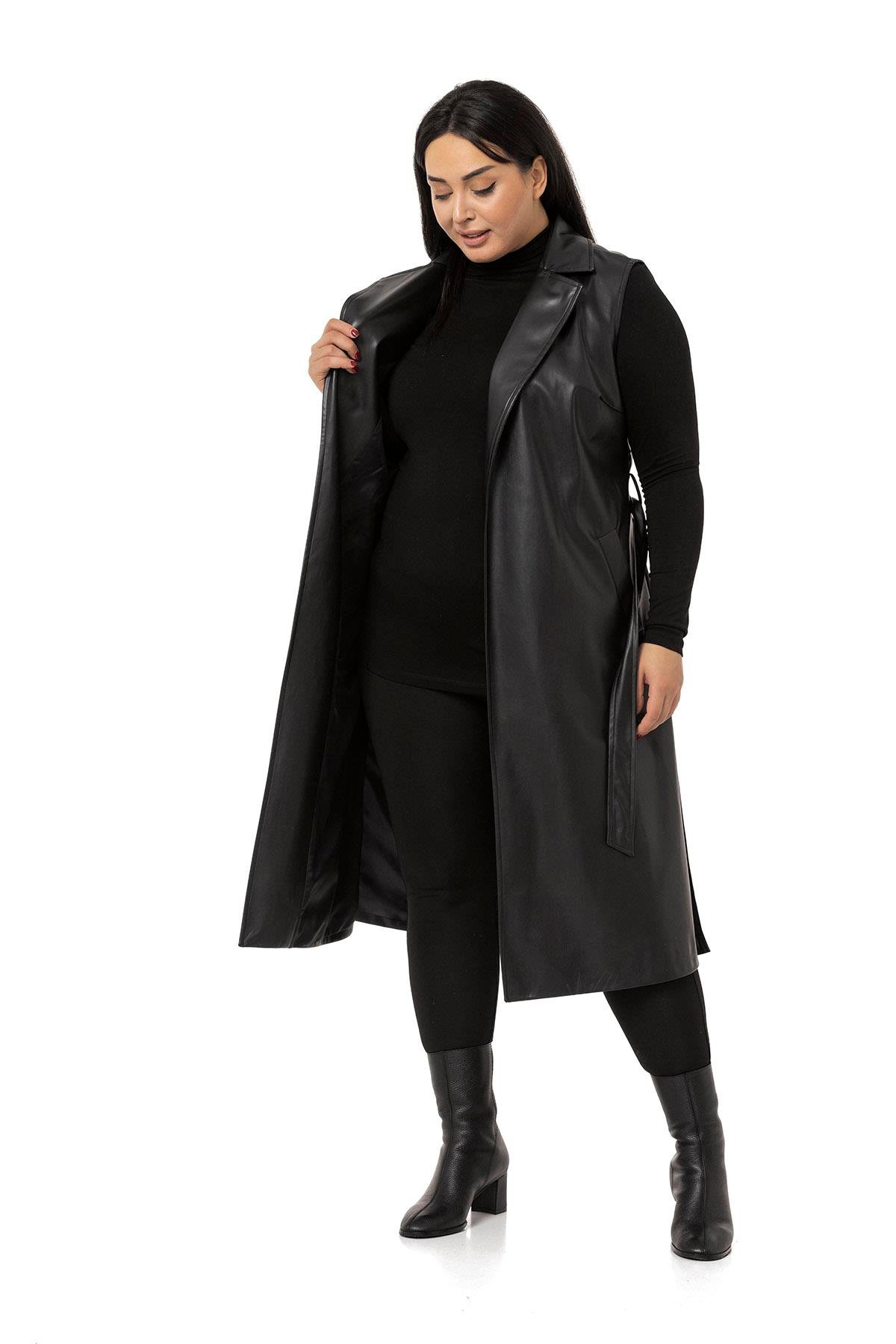 DISENTIS,BÜYÜK BEDEN, BIG SIZE, YELEK, DERİ YELEK, DİSENTİS MODESTDISENTIS MODESTBüyük Beden Rüzgarlıklı Yanları Yırtmaçlı Cepli Astarlı Deri Siyah Yelek