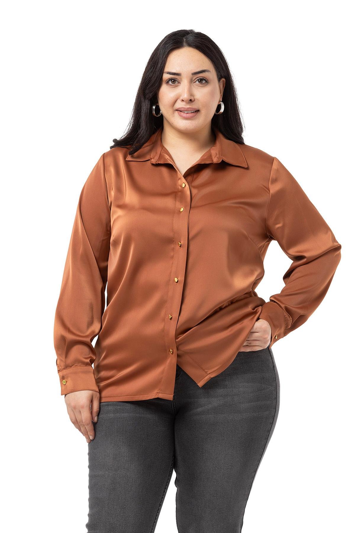 Disentis Modest Saten Dokulu Manşetli Açık Kahverengi GömlekDISENTIS MODESTBüyük Beden Saten Dokulu Manşetli Açık Kahverengi Gömlek