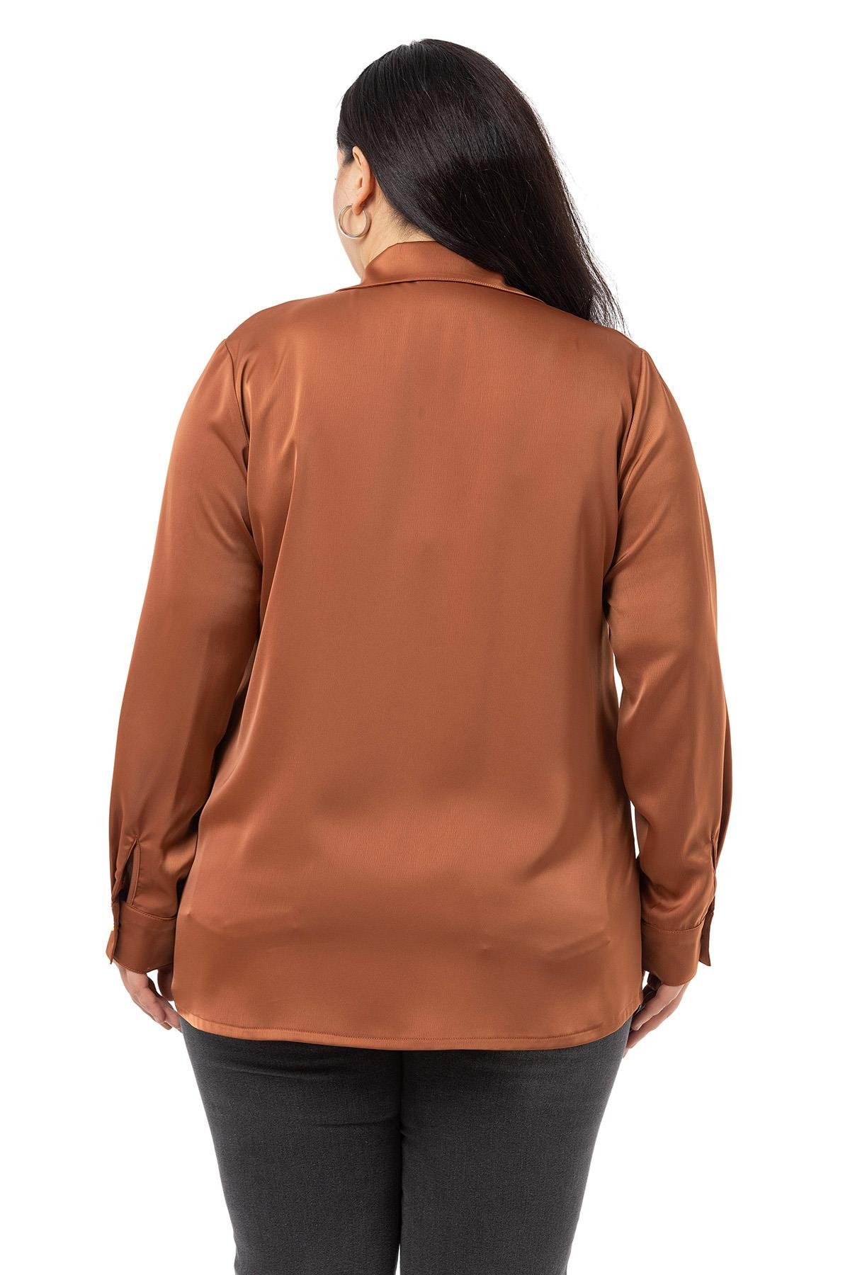 Disentis Modest Saten Dokulu Manşetli Açık Kahverengi GömlekDISENTIS MODESTBüyük Beden Saten Dokulu Manşetli Açık Kahverengi Gömlek