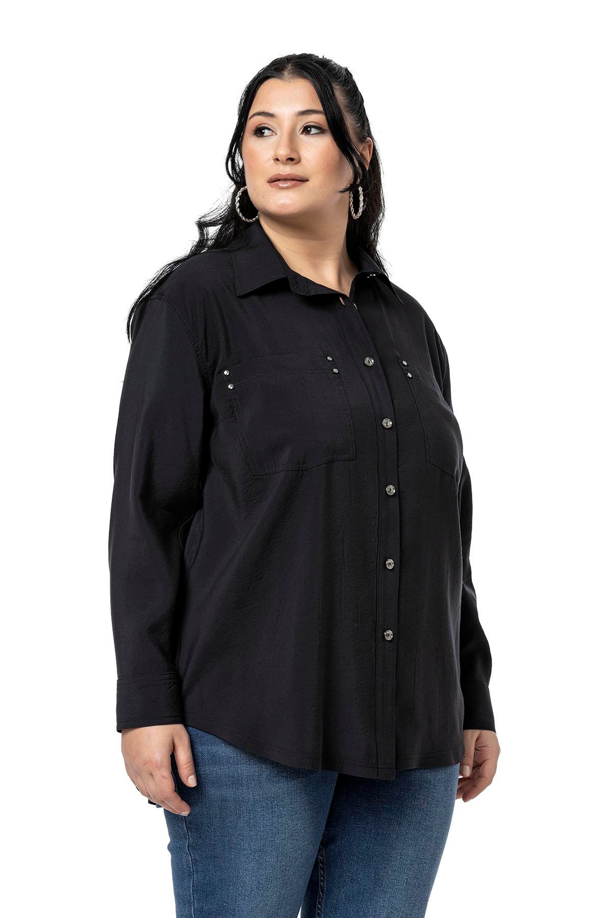 Disentis Modest Büyük Beden Torba Cepli Rivetli Siyah GömlekDISENTIS MODESTBüyük Beden Torba Cepli Rivetli Siyah Gömlek