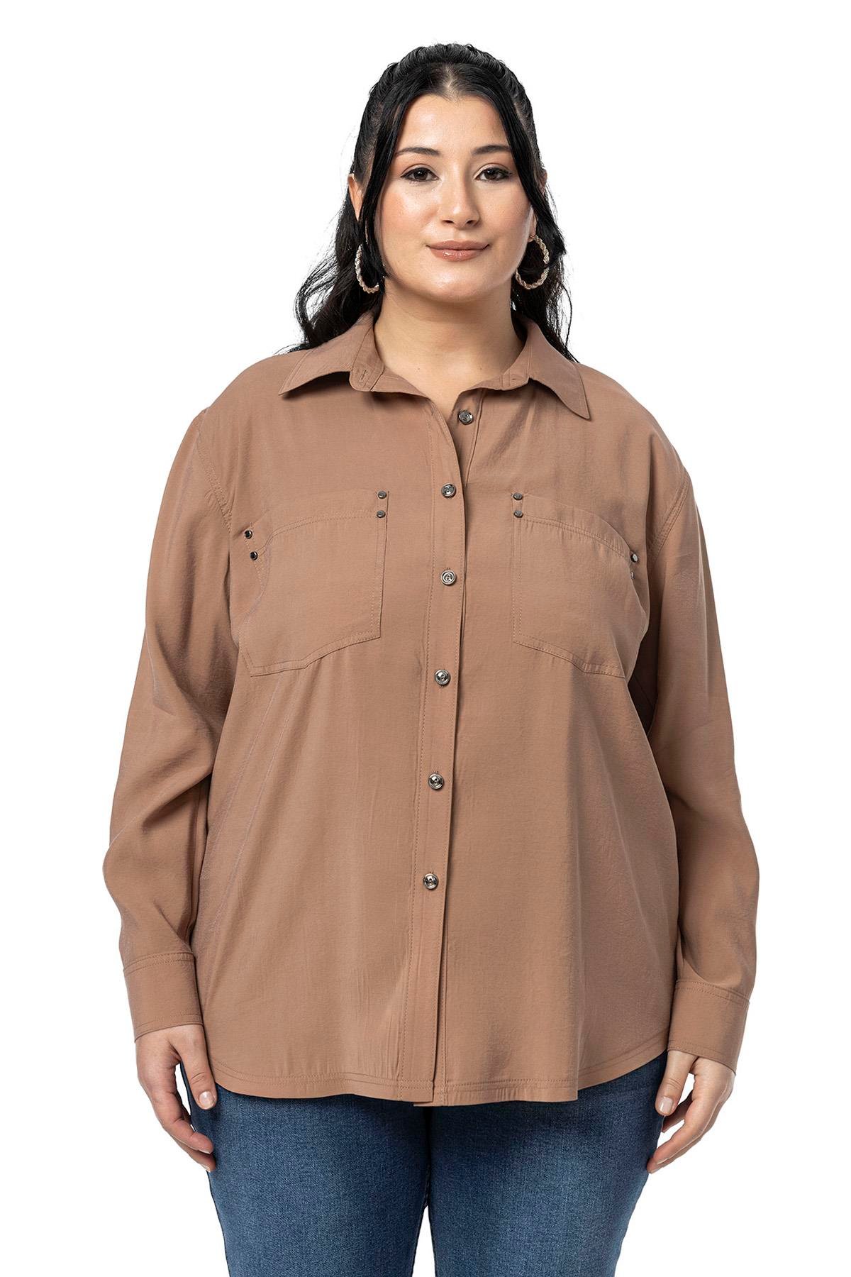 Disentis Modest Büyük Beden Torba Cepli Rivetli Vizon GömlekDISENTIS MODESTBüyük Beden Torba Cepli Rivetli Vizon Gömlek