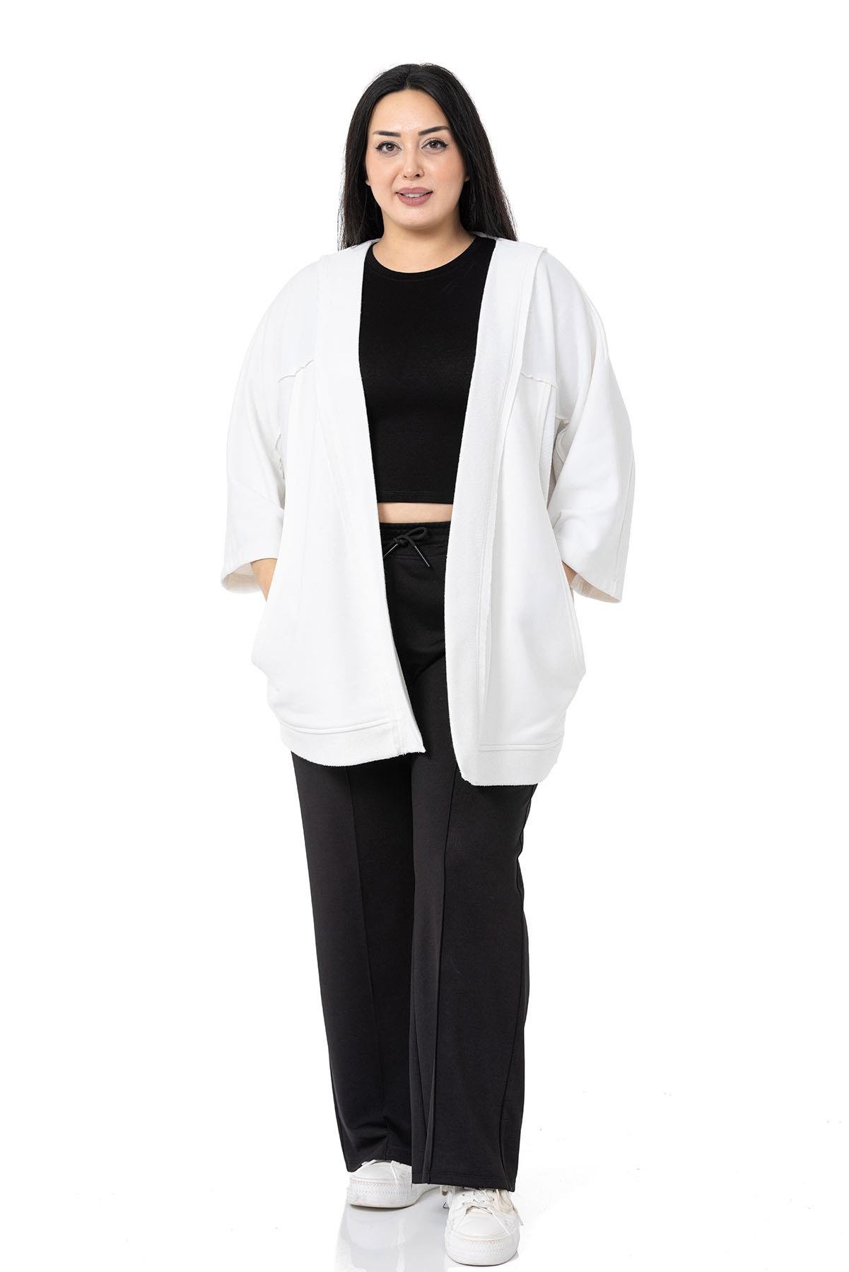 DISENTIS, BÜYÜK BEDEN, BIG SIZE, OVERSIZE, HIRKA, ÜÇ İPLİK, PİS DİKİŞDISENTIS MODESTBüyük Beden Truvakar Kollu Oversize Cepli Üç İplik Beyaz Hırka