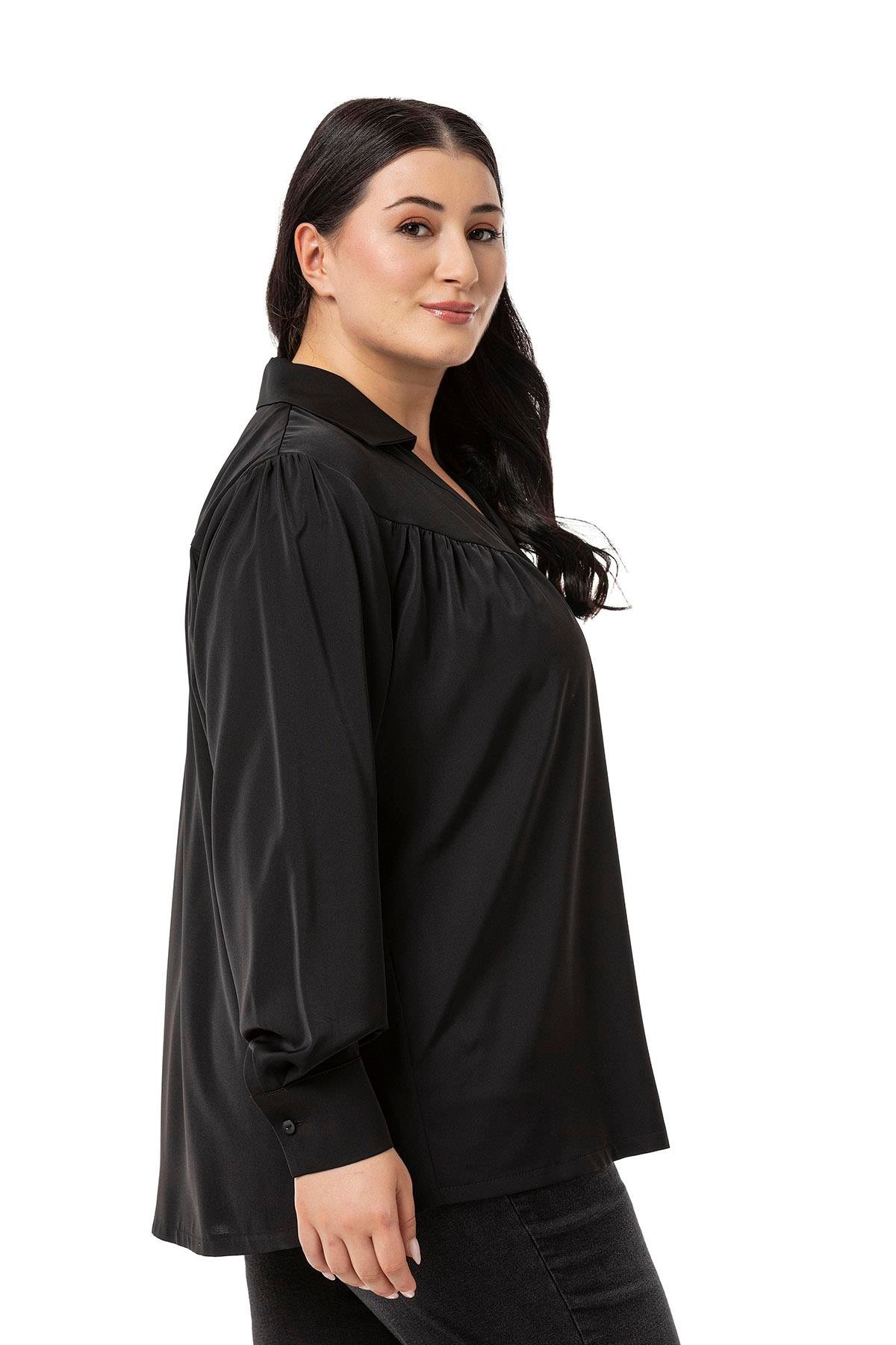 Disentis Modest Büyük Beden Yakalı Önü Büzgü Robalı Uzun Kol Siyah Gömlek DISENTIS MODESTBüyük Beden Yakalı Önü Büzgü Robalı Uzun Kol Siyah Gömlek 