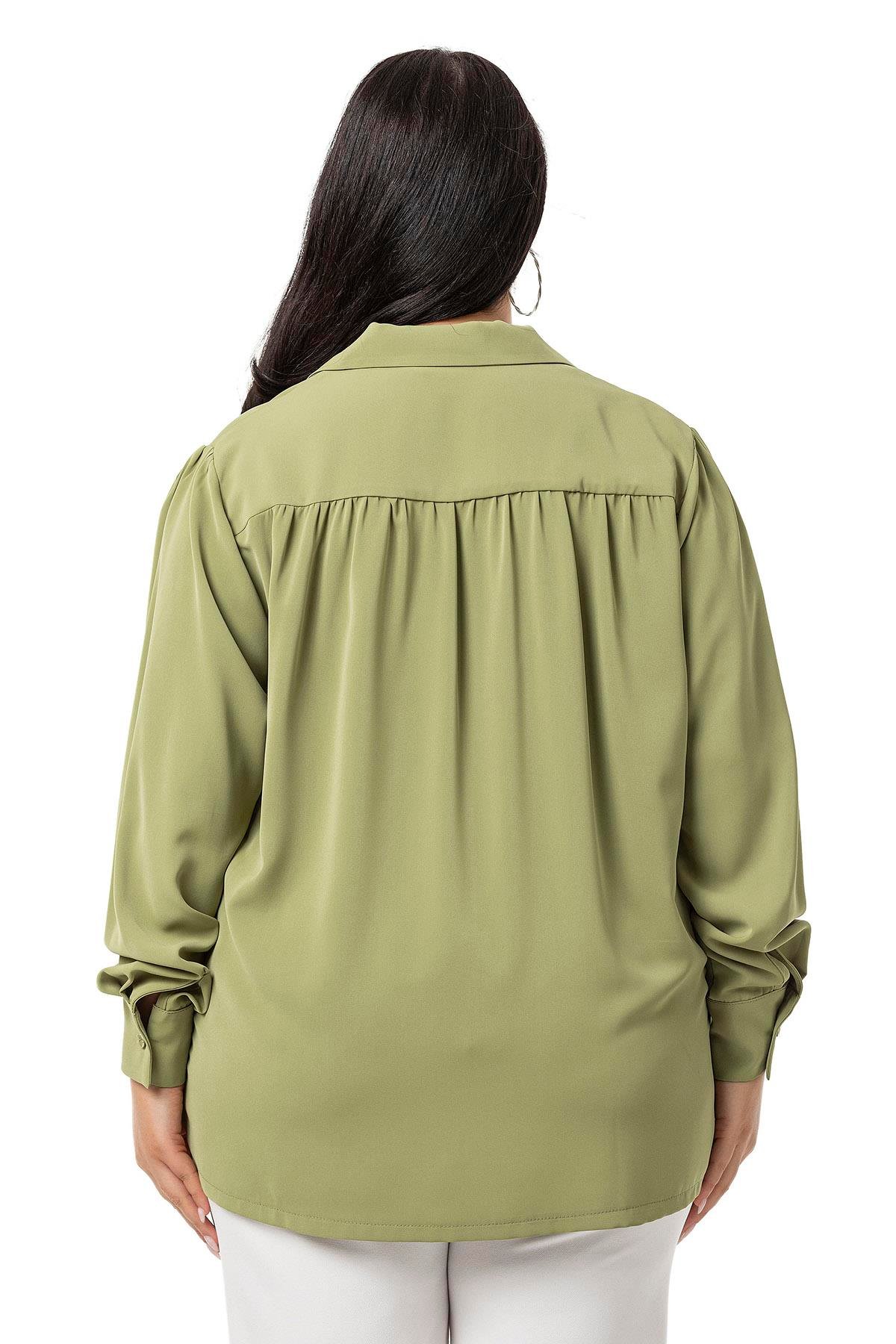 Disentis Modest Büyük Beden Yakalı Önü Büzgü Robalı Uzun Kol Çağla Yeşili Gömlek DISENTIS MODESTBüyük Beden Yakalı Önü Büzgü Robalı Uzun Kol Çağla Yeşili Gömlek 
