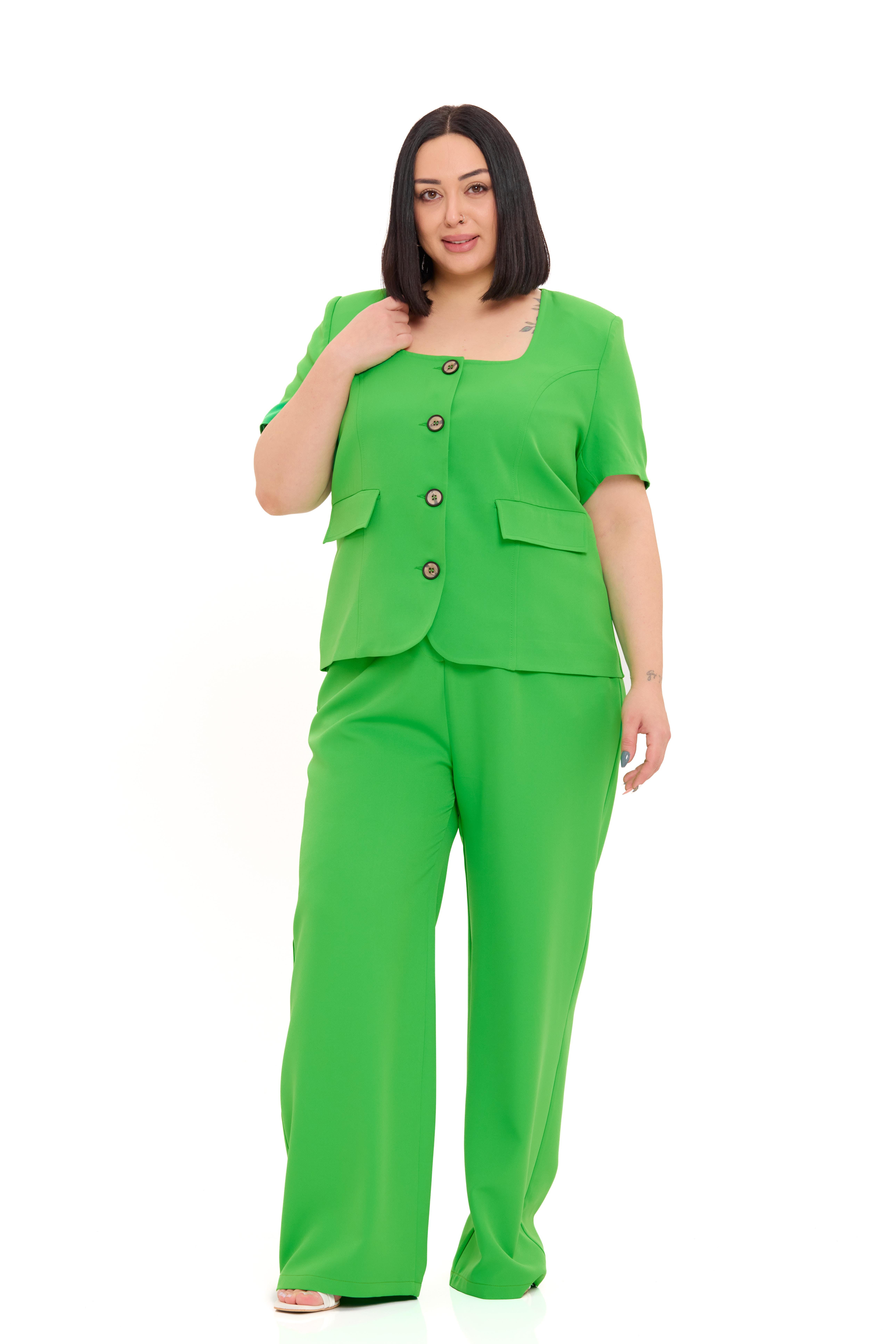 Ceket | Pantolon TakımlarDisentis Modest Büyük Beden Kısa Kollu U Yaka Yeşil Ceket Pantolon İkili TakımDISENTIS MODESTBüyük Beden Kısa Kollu U Yaka Yeşil Ceket Pantolon İkili Takım