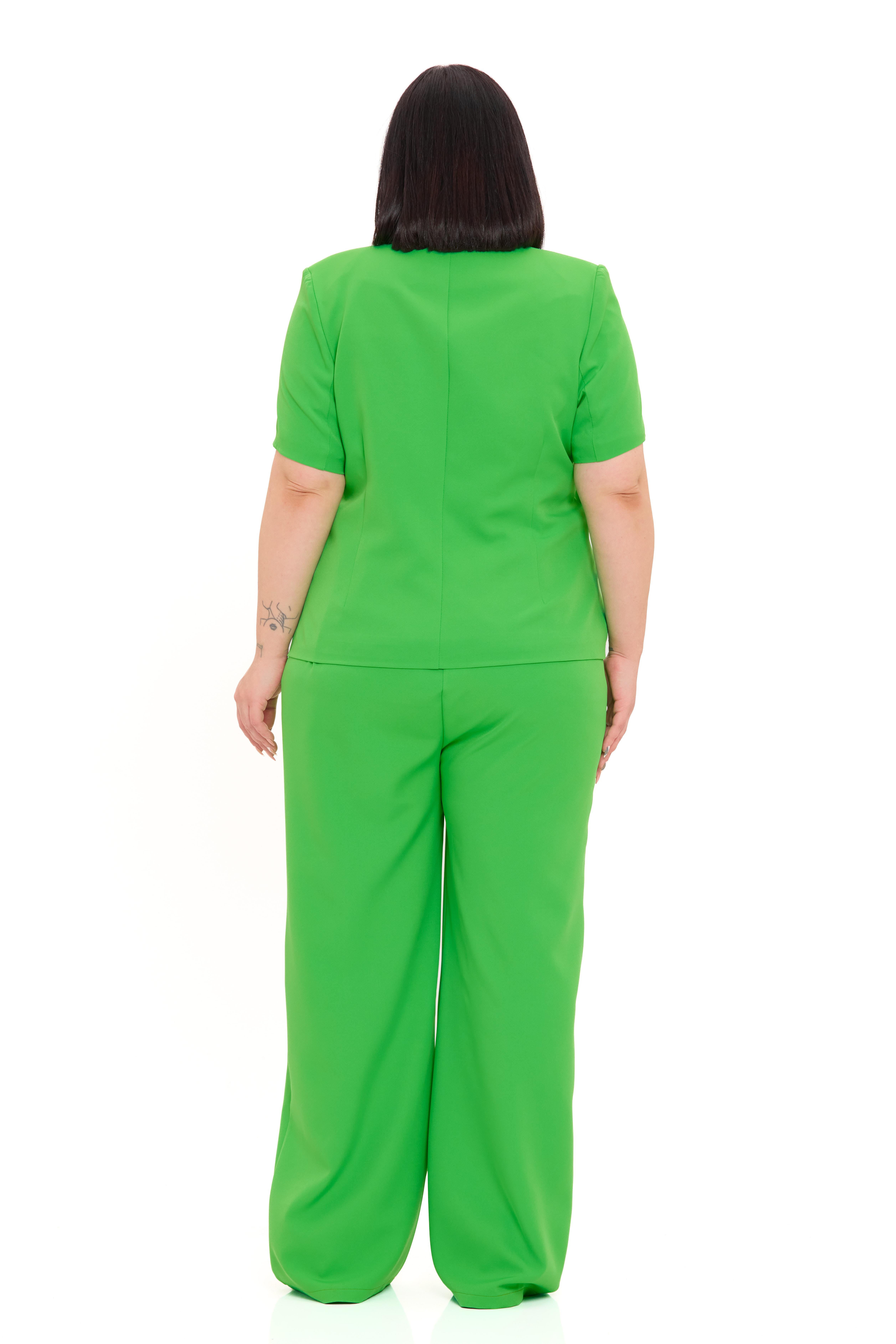 Ceket | Pantolon TakımlarDisentis Modest Büyük Beden Kısa Kollu U Yaka Yeşil Ceket Pantolon İkili TakımDISENTIS MODESTBüyük Beden Kısa Kollu U Yaka Yeşil Ceket Pantolon İkili Takım