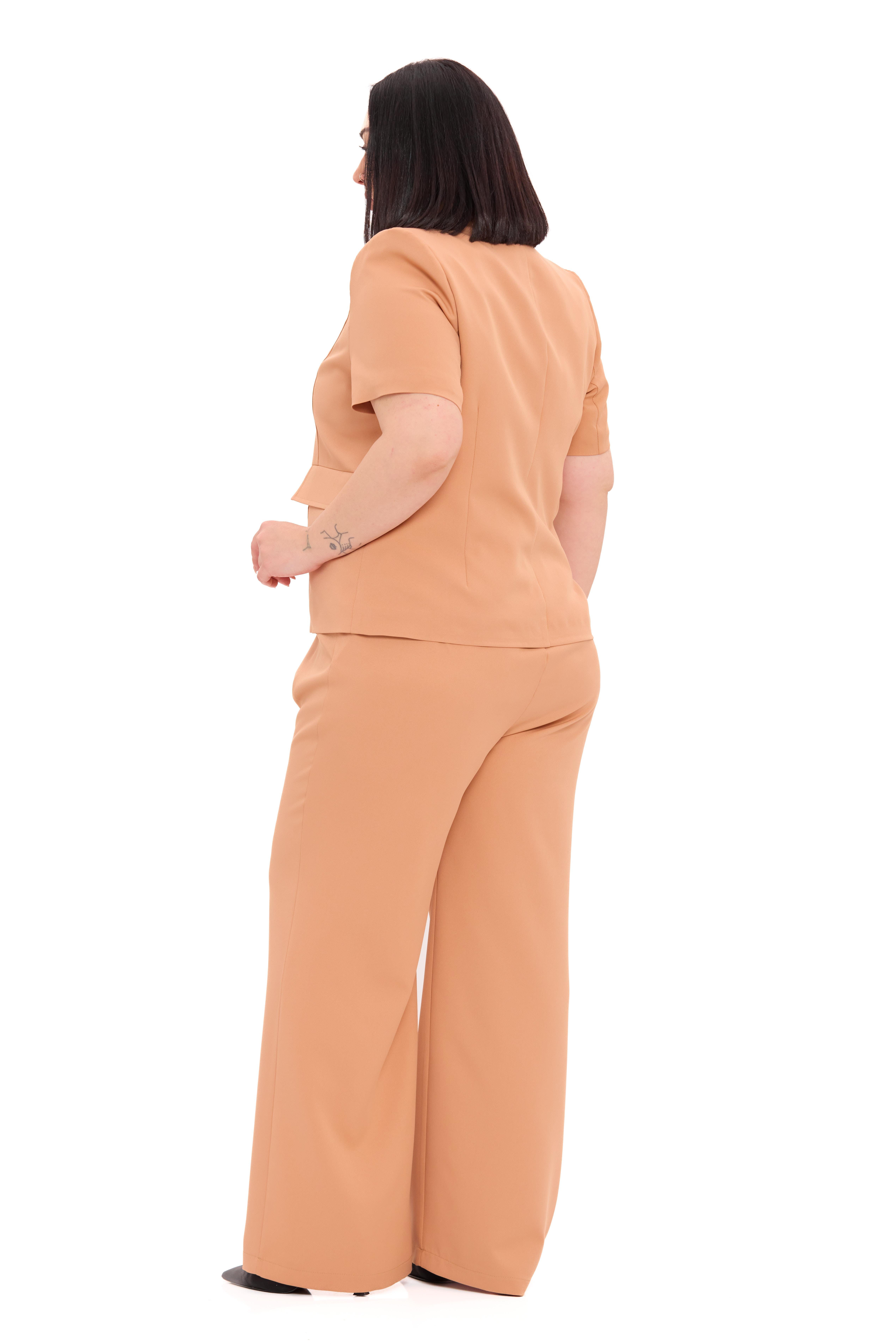 Ceket | Pantolon TakımlarDisentis Modest Büyük Beden Kısa Kollu U Yaka Vizon Ceket Pantolon İkili TakımDISENTIS MODESTBüyük Beden Kısa Kollu U Yaka Vizon Ceket Pantolon İkili Takım