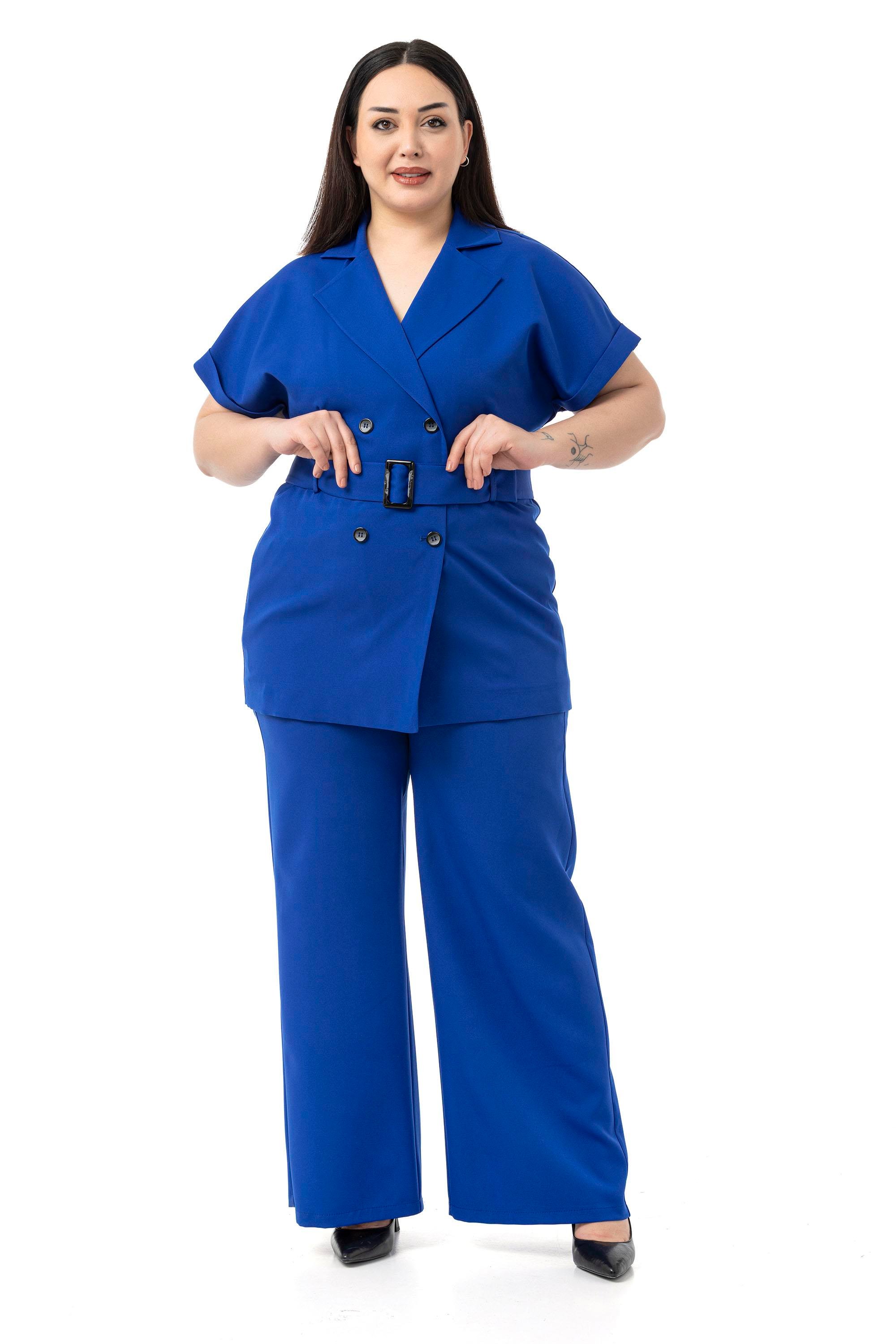 Jacket&Pants SetsDisentis Modest Kruvaze Kemerli Yarım Kollu Saks Mavi Ceket Pantolon İkili TakımDISENTIS MODESTBüyük Beden Kruvaze Kemerli Yarım Kollu Saks Mavi Ceket Pantolon İkili Takım