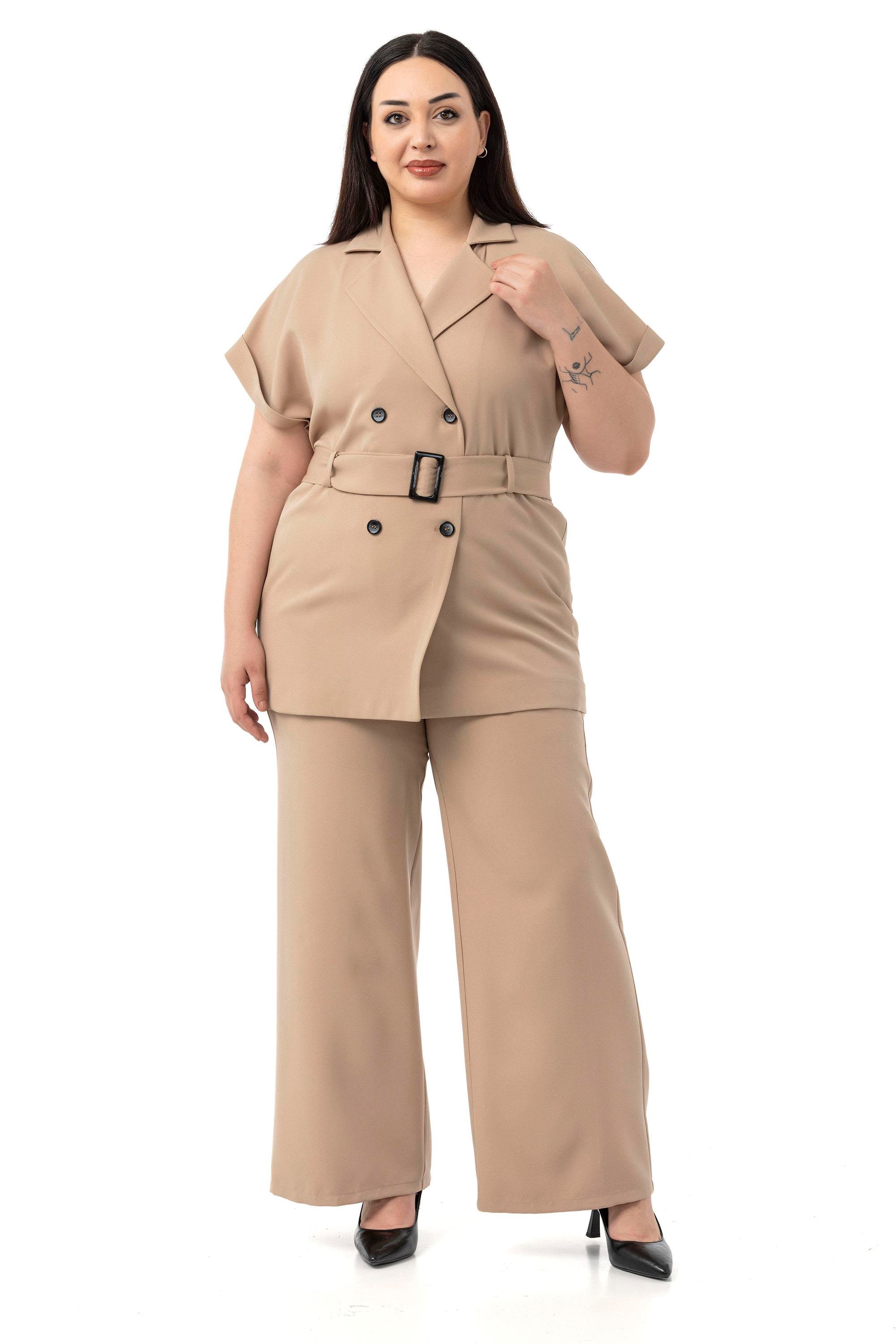 Ceket | Pantolon TakımlarDisentis Modest Kruvaze Kemerli Yarım Kollu Vizon Ceket Pantolon İkili TakımDISENTIS MODESTBüyük Beden Kruvaze Kemerli Yarım Kollu Vizon Ceket Pantolon İkili Takım