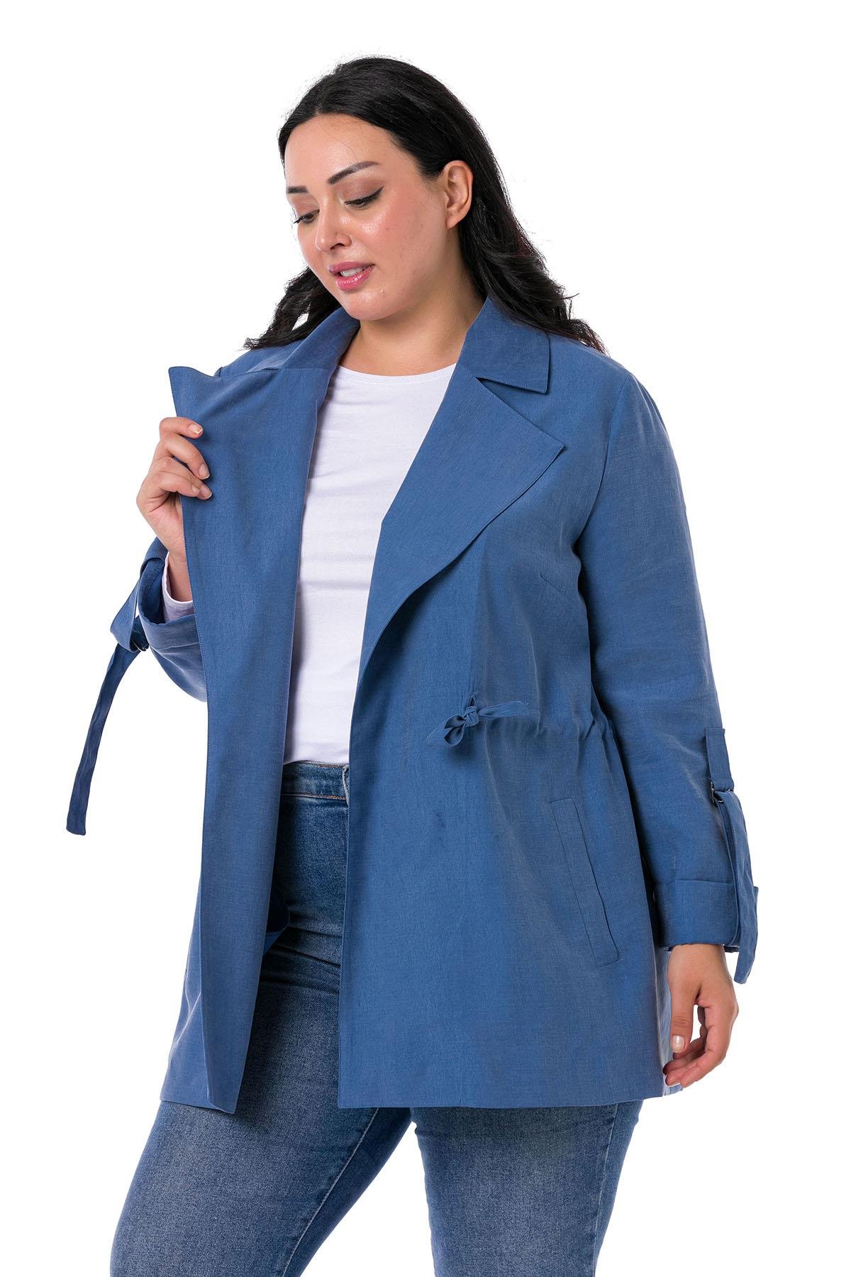 JacketsDisentis Modest Beli Tünelli ve Büzgü Ayarlı Kolları Katlamalı Yanları Cepli Düğmesiz Astarsız Mavi CeketDISENTIS MODESTBüyük Beden Beli Tünelli ve Büzgü Ayarlı Kolları Katlamalı Yanları Cepli Düğmesiz Astarsız Mavi Ceket