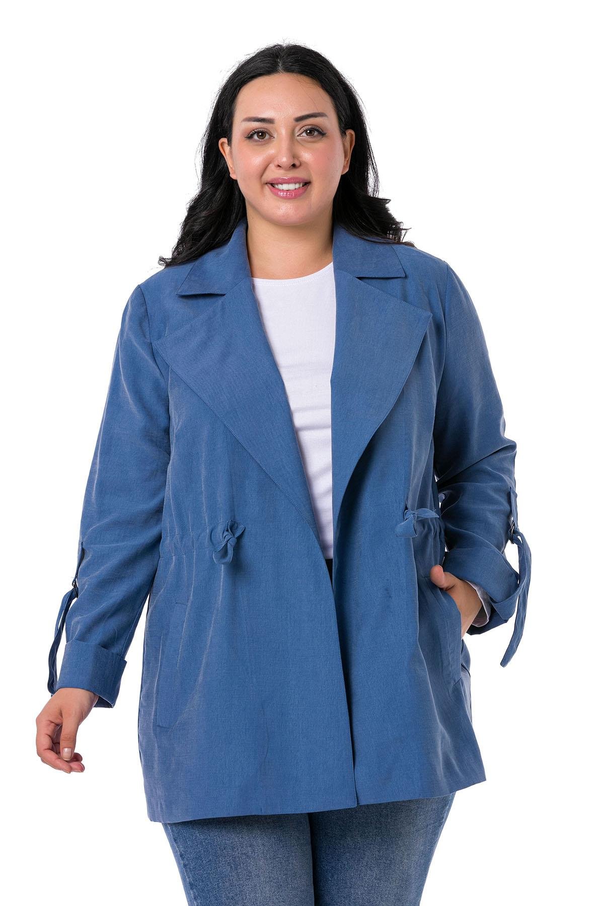 JacketsDisentis Modest Beli Tünelli ve Büzgü Ayarlı Kolları Katlamalı Yanları Cepli Düğmesiz Astarsız Mavi CeketDISENTIS MODESTBüyük Beden Beli Tünelli ve Büzgü Ayarlı Kolları Katlamalı Yanları Cepli Düğmesiz Astarsız Mavi Ceket